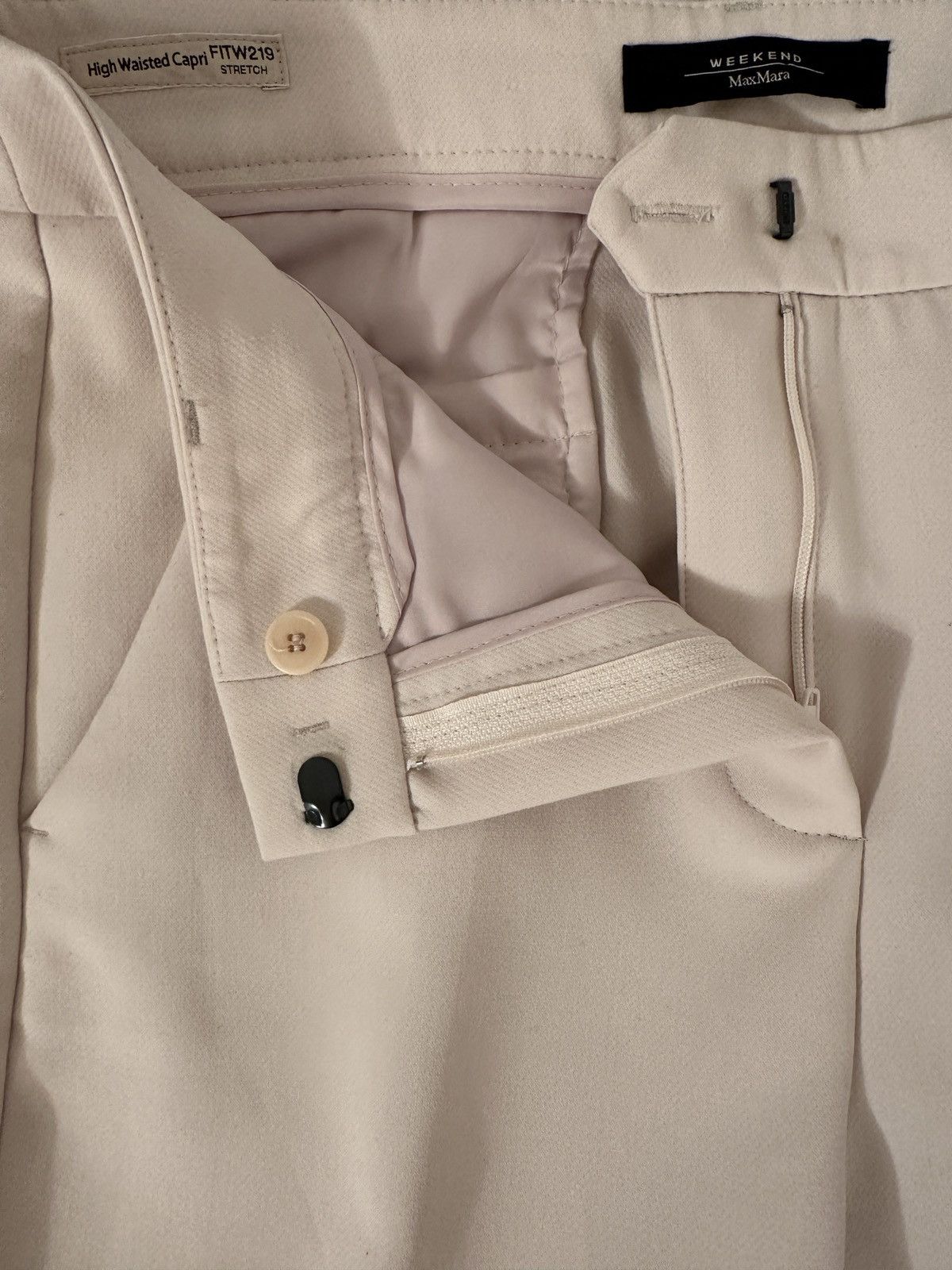 Weekend Max Mara Weekend Max Mara - High Waisted Capri Sand Size 32" / US 10 / IT 46 - 7 Thumbnail