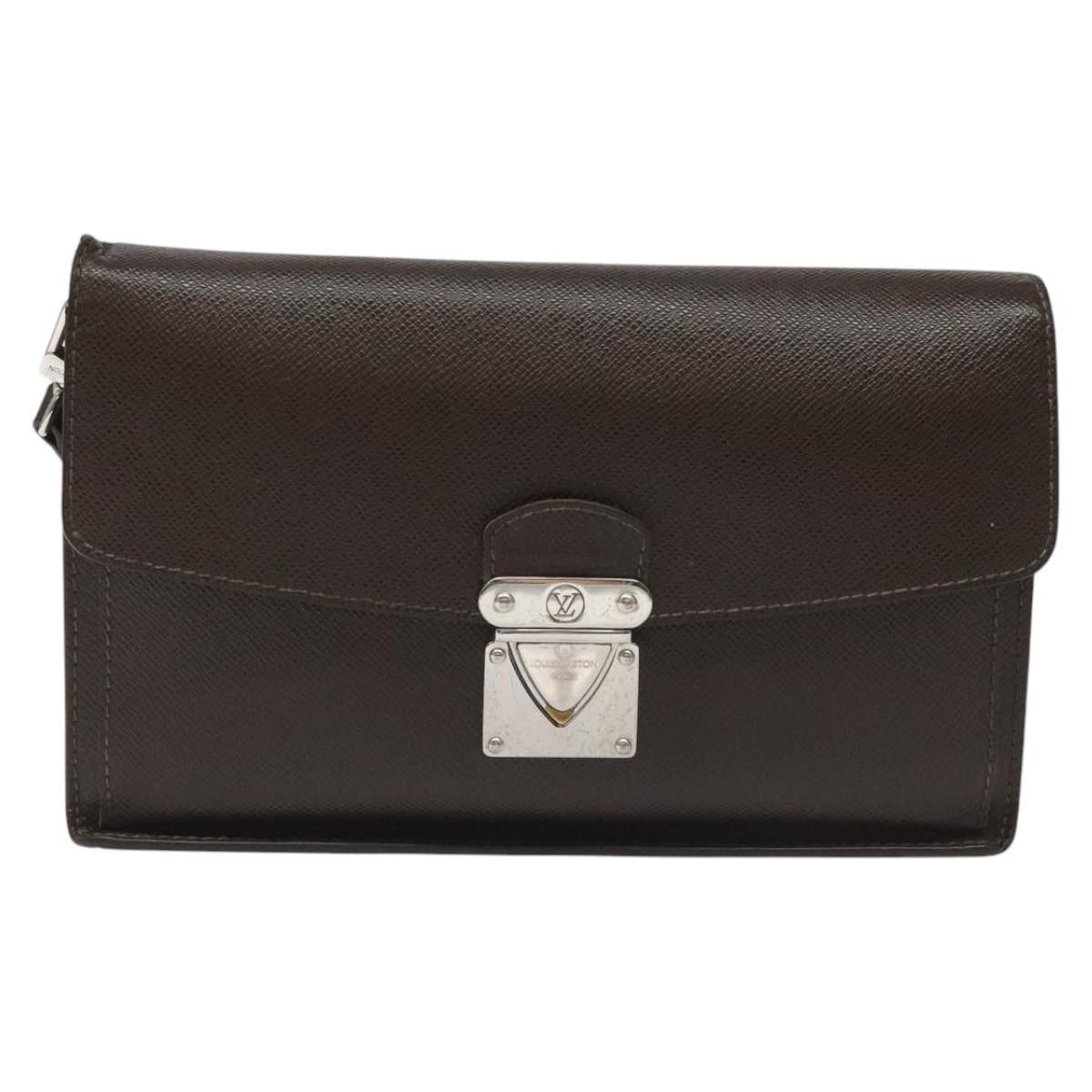 Louis Vuitton Louis Vuitton Belaia clutch Size ONE SIZE - 1 Thumbnail