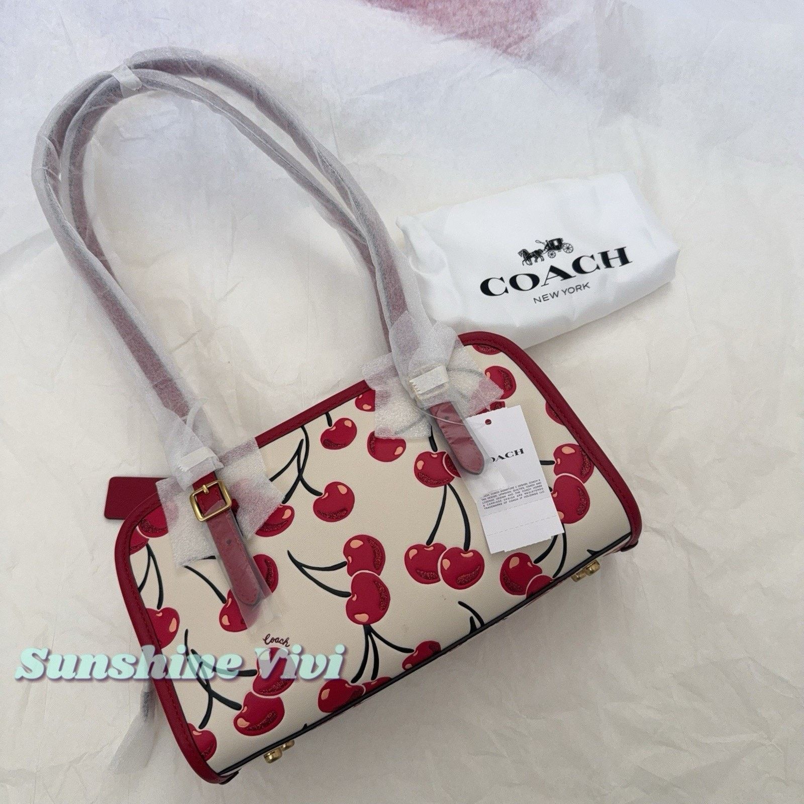 Coach NWT Coach Swing Zip Shoulder Bag Cherry Leather/Brass CZ494 Size ONE SIZE - 1 Thumbnail