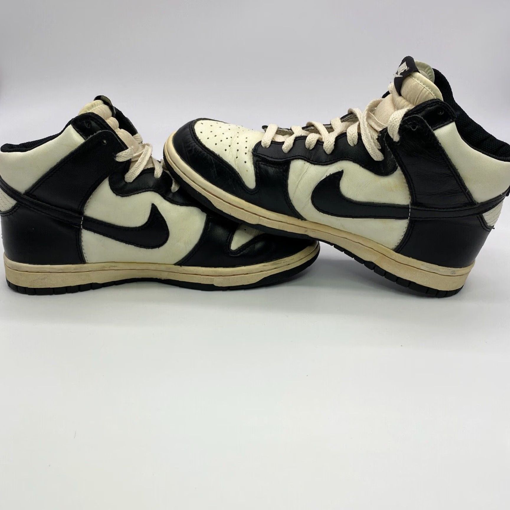 Nike VINTAGE 2008 NIKE DUNK HIGH SAIL BLACK-NATURAL 8.5 ATHLETIC SNEAKER WITH BOX & LACES MENS Size US 9 / EU 42 - 7 Thumbnail