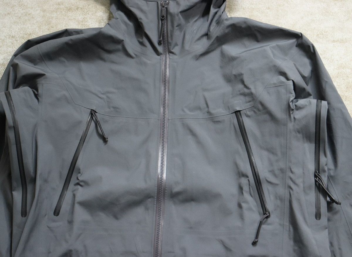 Arc'teryx Arcteryx Alpha Leaf Jacket Lt Gen2，sizeL Size US L / EU 52-54 / 3 - 6 Thumbnail