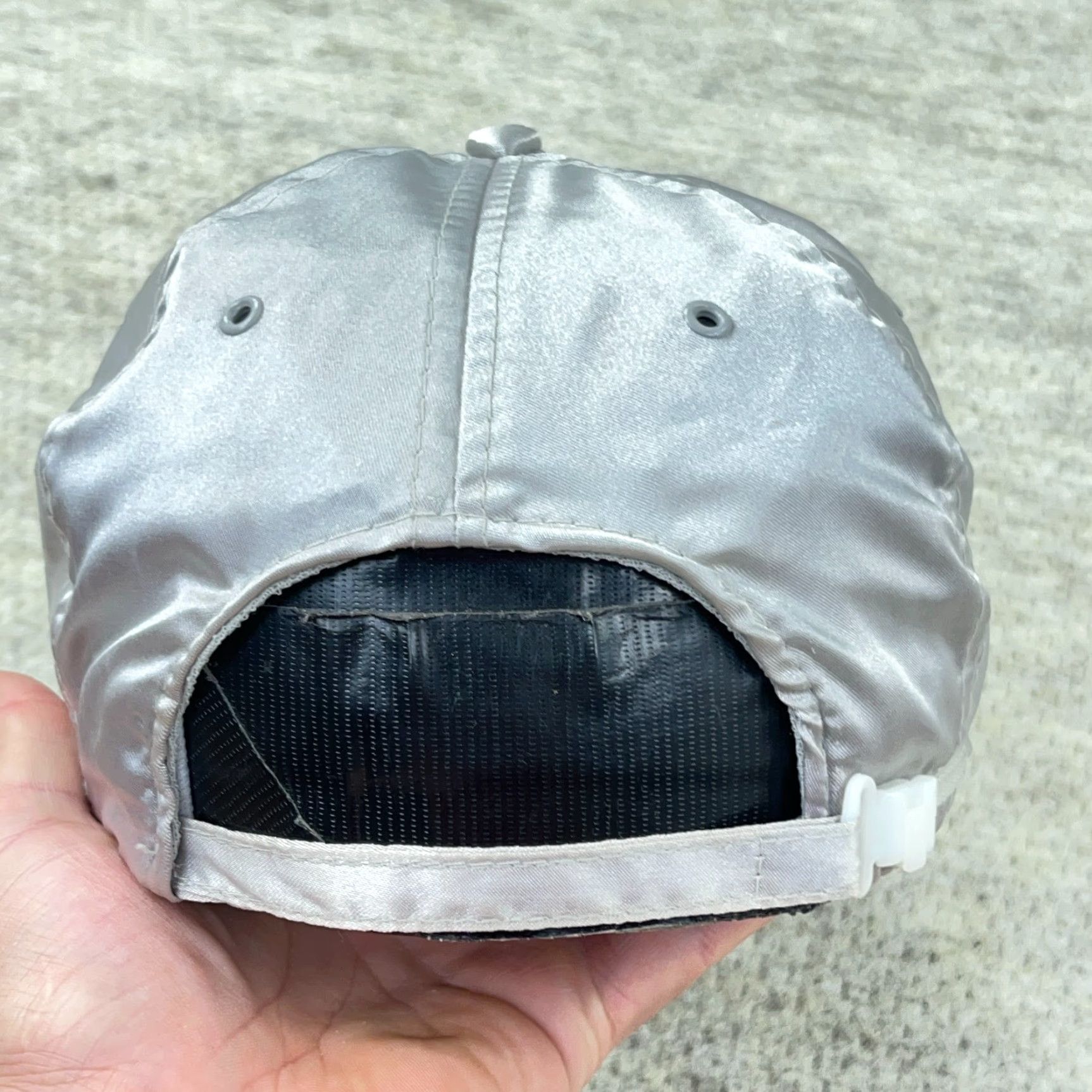 Vintage VINTAGE Sea World Hat Cap Gray Nylon Strap Back 90s Y2K Promo Rope Trucker Adult Adjustable Snapback Men Mens Hat Size ONE SIZE - 4 Thumbnail