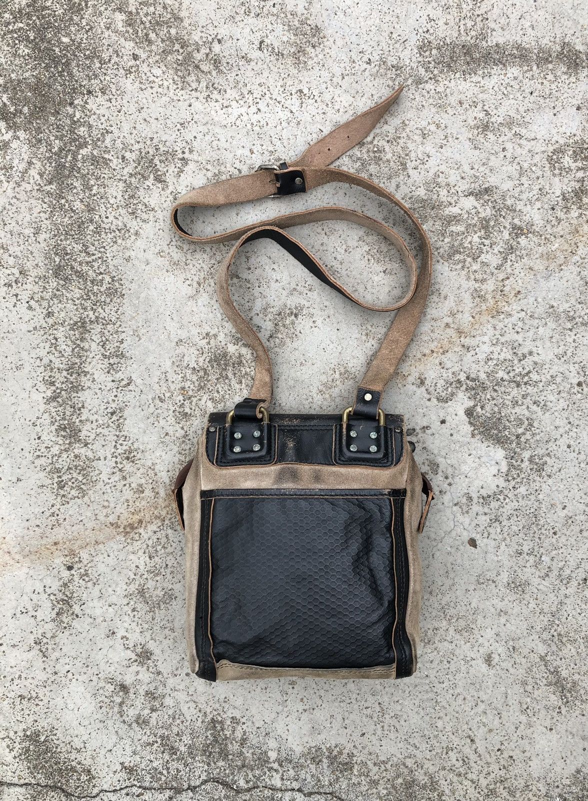 Diesel FULLY LEATHER DIESEL BLACK GOLD SLINGBAG Size ONE SIZE - 6 Thumbnail