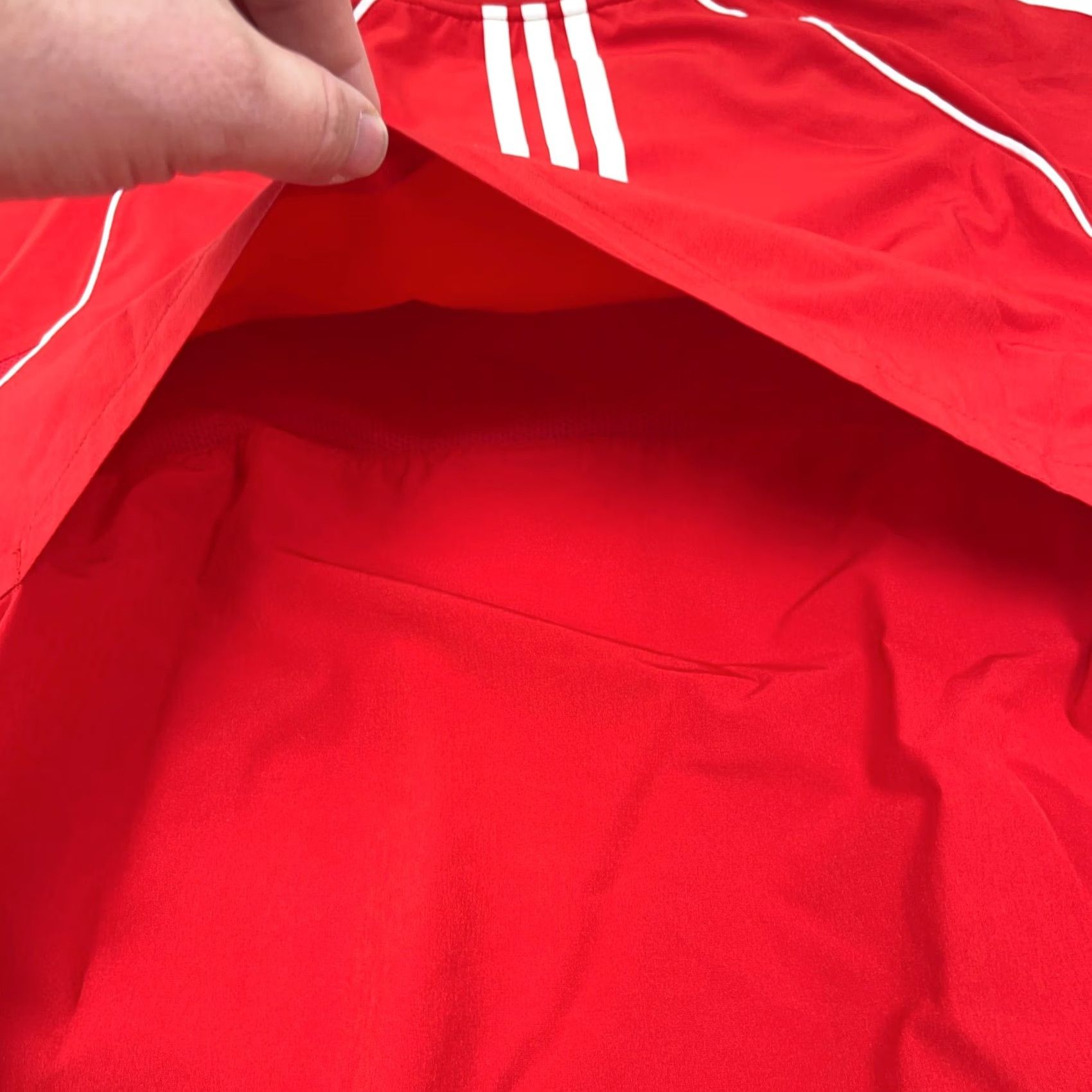 Adidas Adidas Jacket Men Small Red White Pullover Windbreaker Short Sleeve Windshirt Size US S / EU 44-46 / 1 - 7 Thumbnail