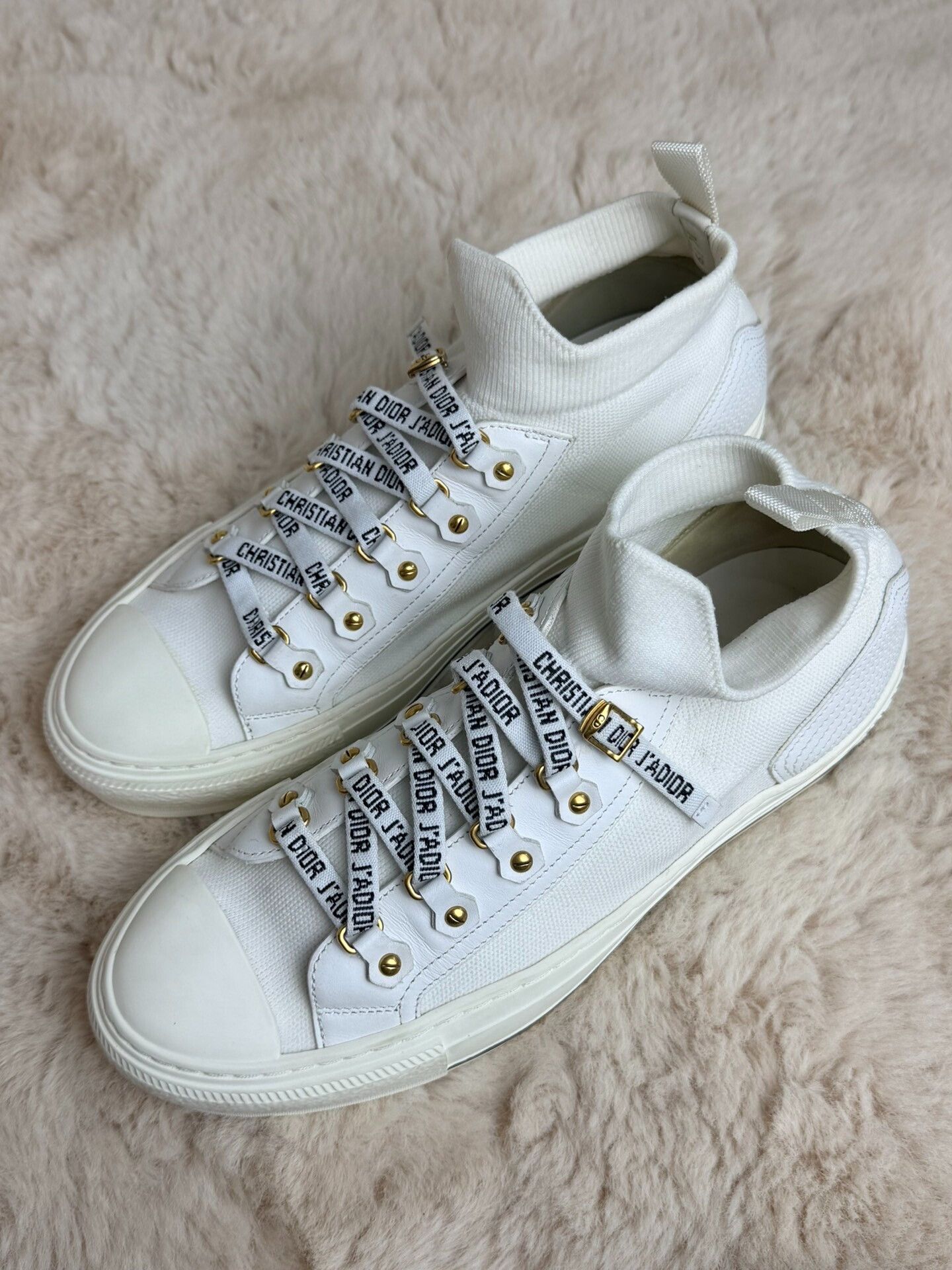 Dior Dior Canvas White Lowtop Sneakers us_9 Women Size US 9 / IT 39 - 1 Thumbnail