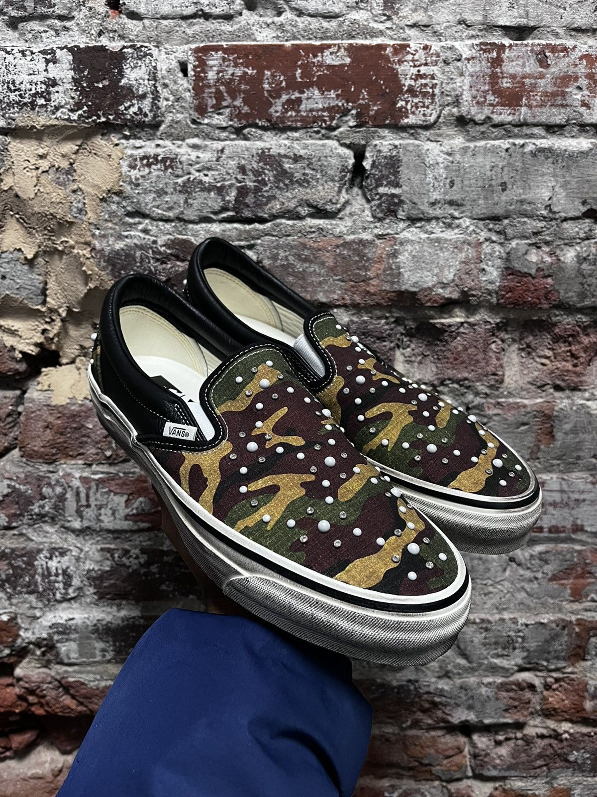 Vans Vans Classic Slip-on Pearlized Size US 11 / EU 44 - 2 Thumbnail
