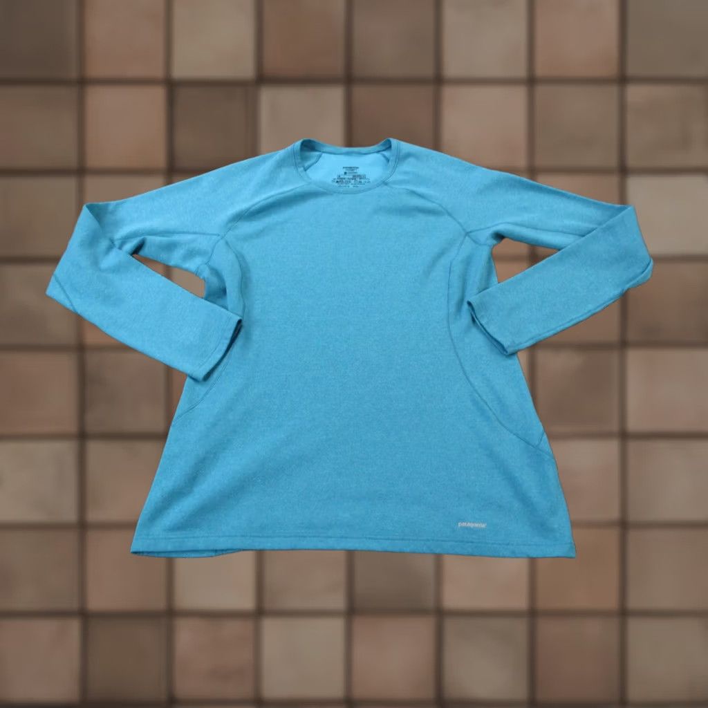 Patagonia Patagonia Shirt Womens M Blue Capilene 3 Midweight Base Layer Hiking Camping Shirt Womens M Blue Capilene 3 Midweight Base Layer Hiking Camping Size M / US 6-8 / IT 42-44 - 1 Thumbnail