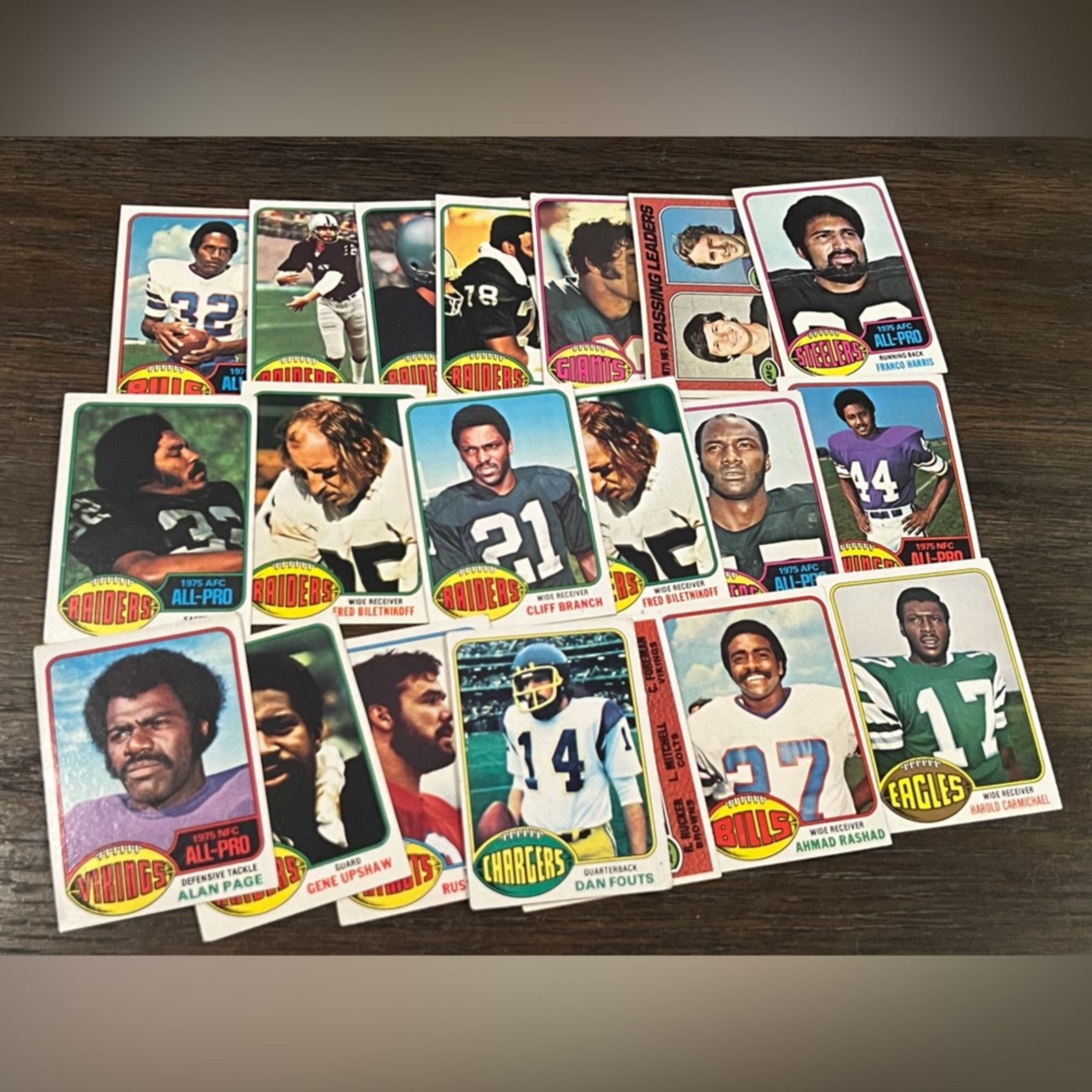 NFL 1976 Topps Football Card Lot of APPROX 390 Stars, RCs, EX-MT Size ONE SIZE - 3 Thumbnail