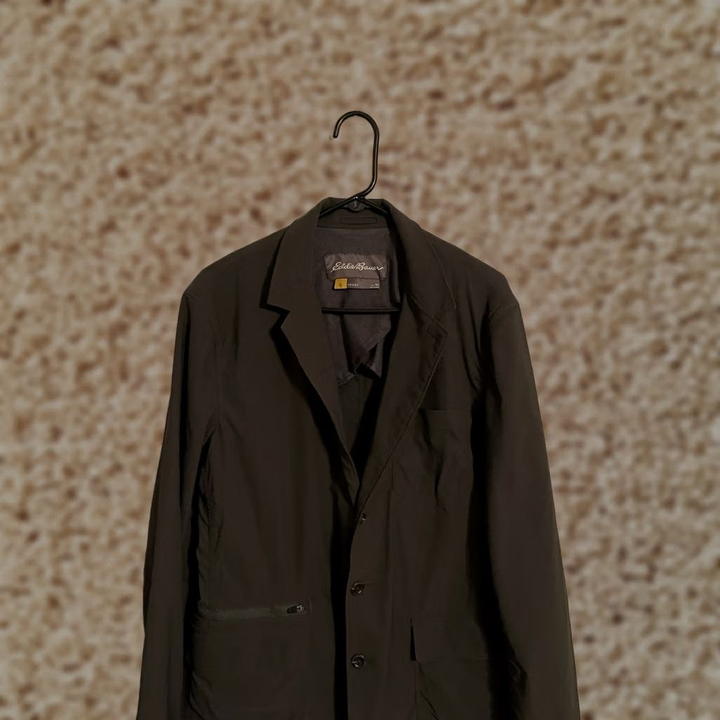 Eddie Bauer Eddie Bauer Travex Voyager Travel Blazer Jacket Sport Coat - Men's 42 Gray Nylon Spandex 3 Button Button Front Regular Mens Size 44R - 1 Thumbnail