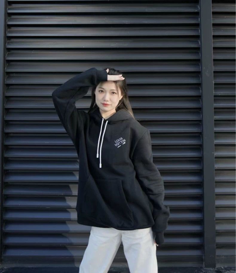 Louis Vuitton Louis Vuitton 23 New Pin Embroidered Logo Hooded Long Slee Size US XXL / EU 58 / 5 - 7 Thumbnail