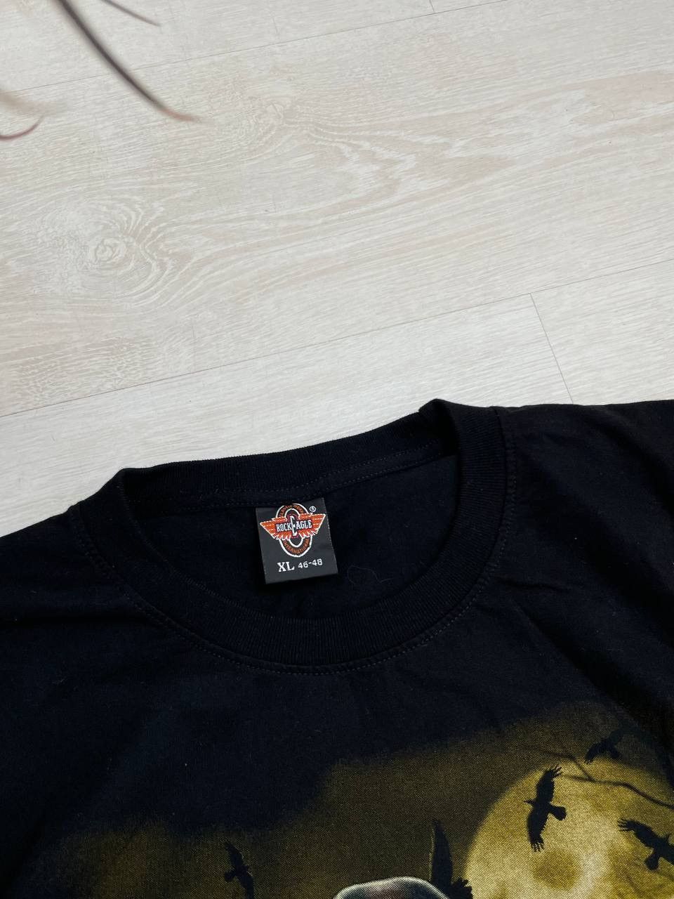 Vintage Avantgatde Vintage T-shirt Big Center Logo Rap tee Y2k Size US XL / EU 56 / 4 - 5 Thumbnail