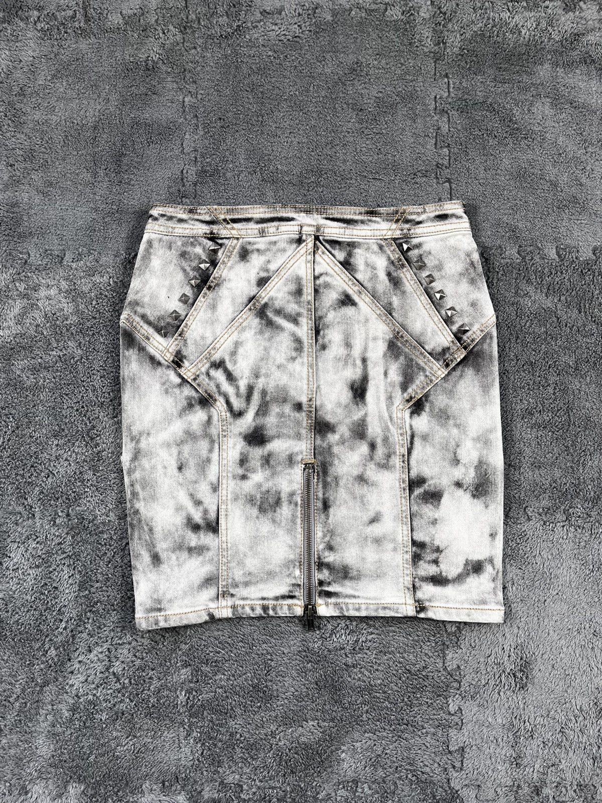 Japanese Brand Vintage Y2K washed tie dye avant garde mini skirt Size 28" / US 6 / IT 42 - 5 Thumbnail