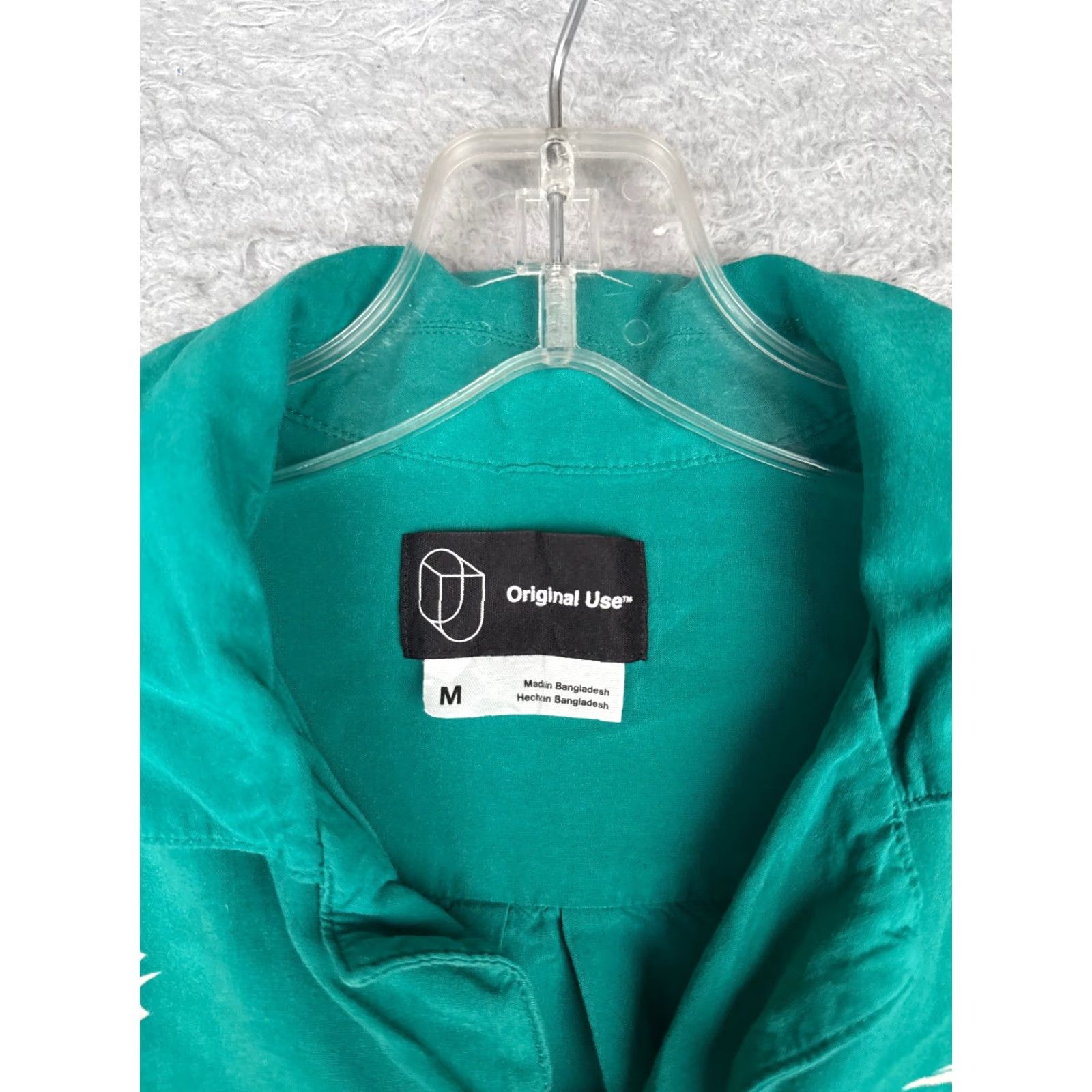 Vintage Original Use Shirt Adult Medium Green Pineapple Hawaiian 100% Rayon Button Up Size US M / EU 48-50 / 2 - 6 Thumbnail