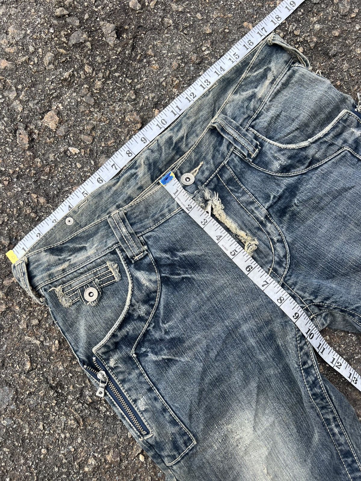 semanticdesign Semanticdesign Distressed Jeans Size US 32 / EU 48 - 5 Thumbnail