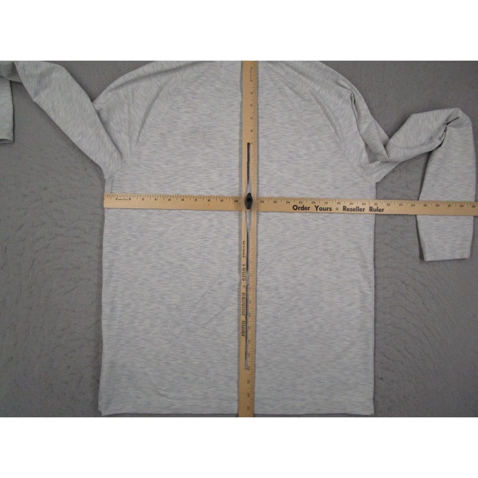 Rhone Rhone Mens Large Gray Long Sleeve Shirt Lightweight Performance Running N 100403 Size US L / EU 52-54 / 3 - 6 Thumbnail