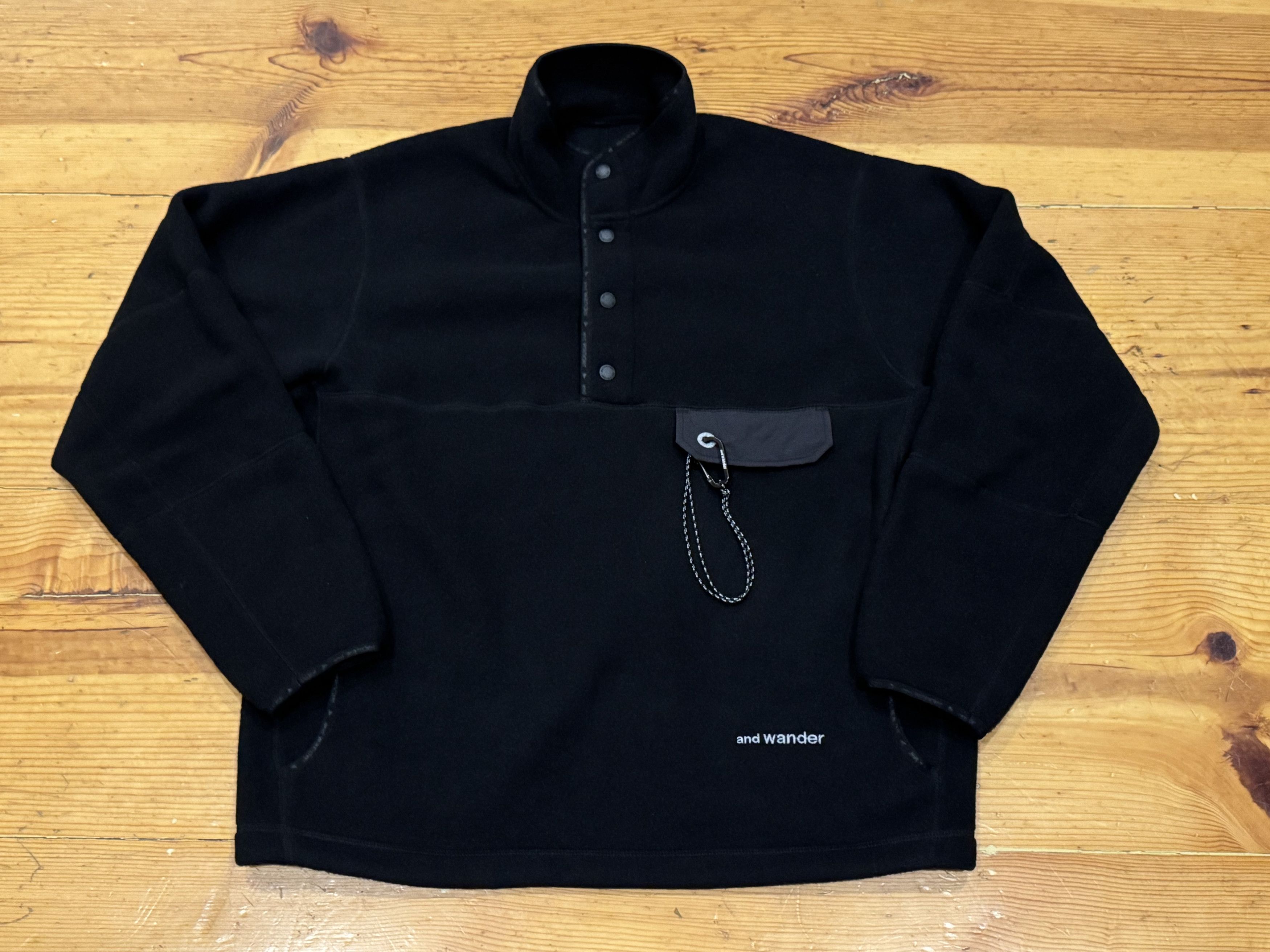 And Wander And Wander Woold Fleece Pulover Black sz. L Size US L / EU 52-54 / 3 - 1 Thumbnail