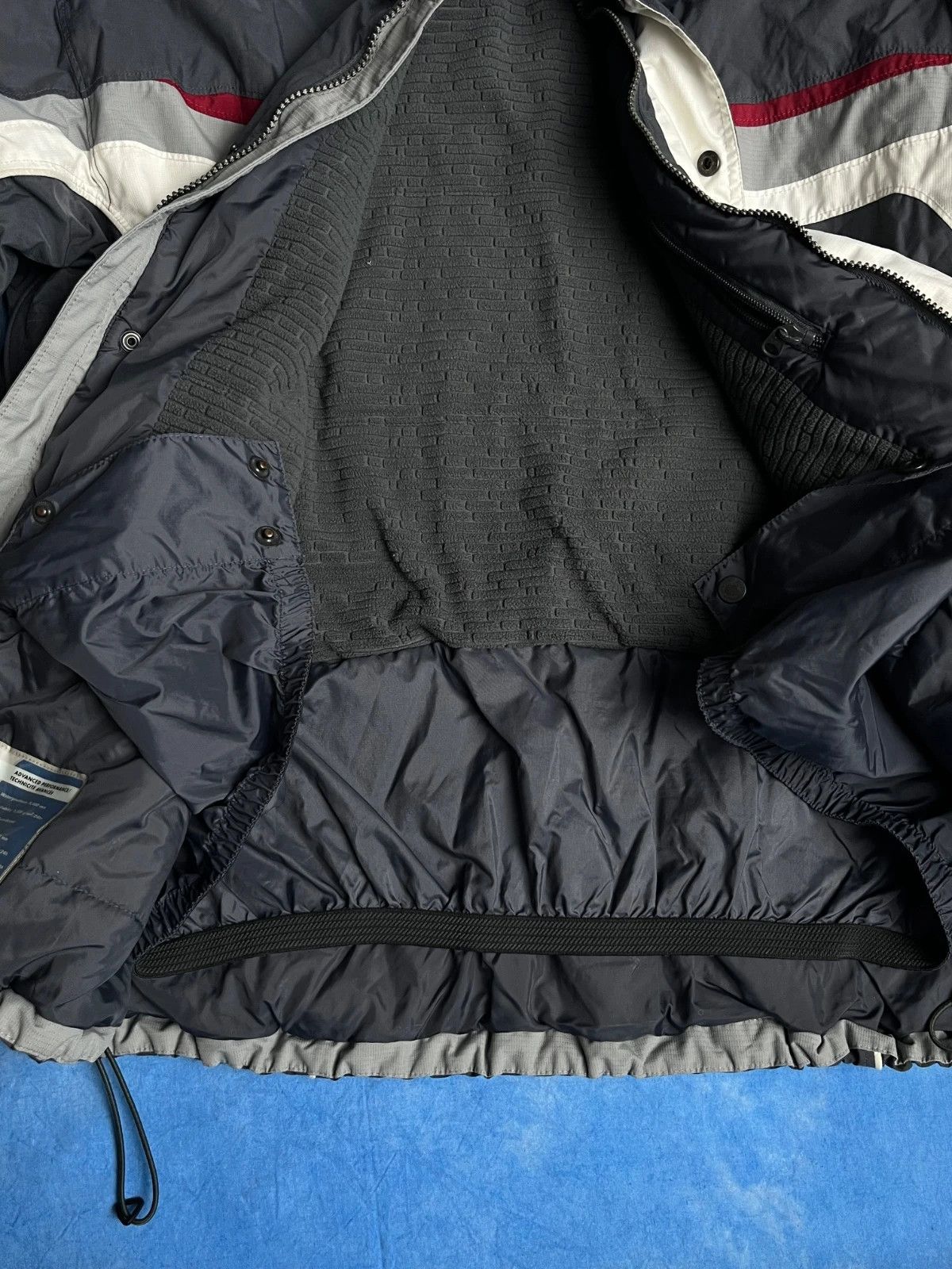 Vintage Columbia Omni Shield Gorpcore Jacket