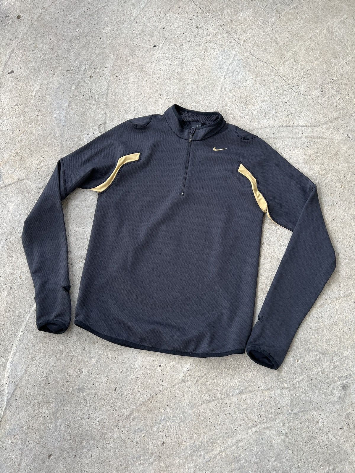 Nike Nike Sphere Dry Vintage Size US M / EU 48-50 / 2 - 1 Thumbnail