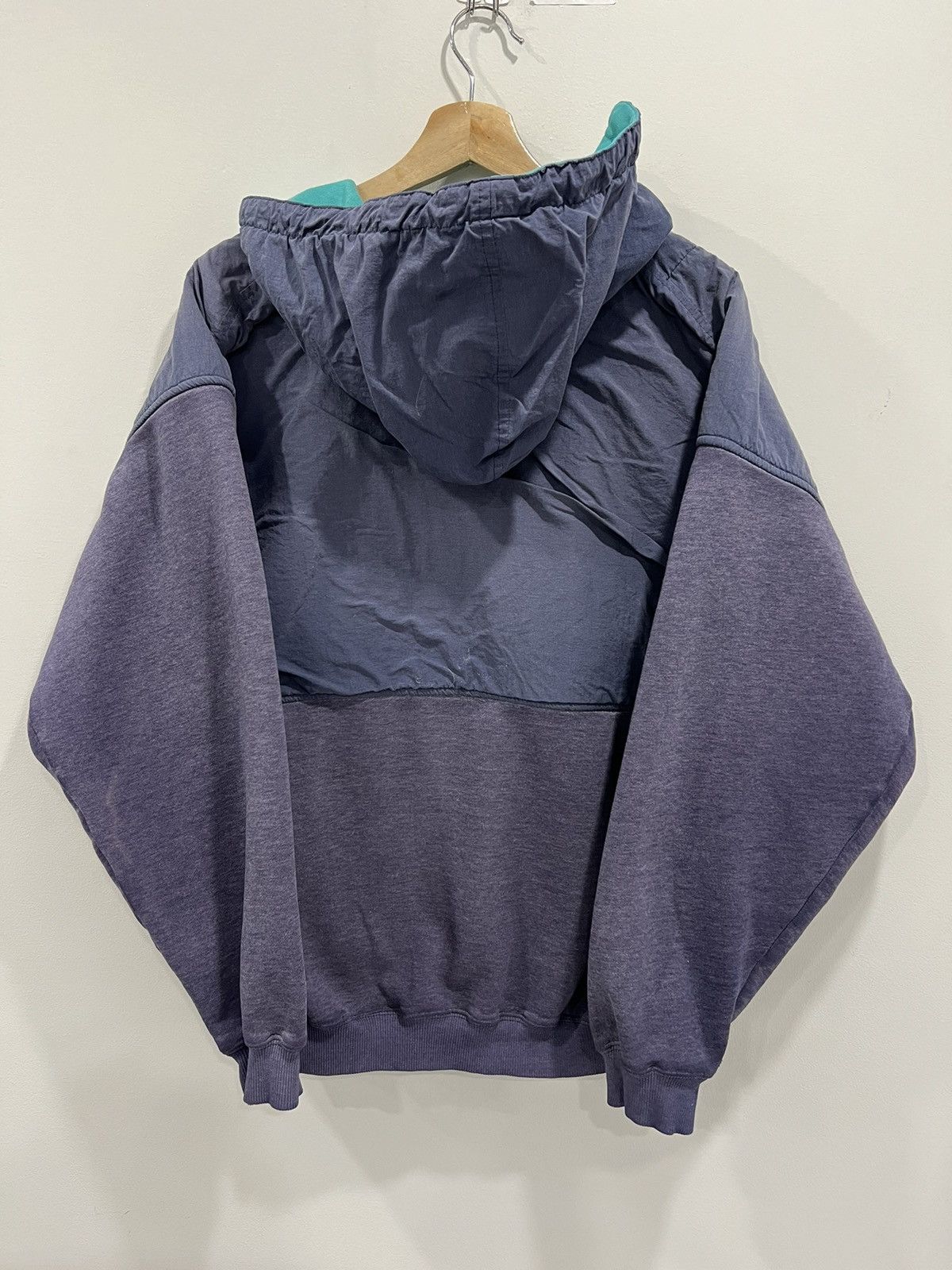 Eddie Bauer × Vintage Vintage Eddie Bauer Sun Faded Hoodie Sweater Pouch quarter Size US L / EU 52-54 / 3 - 2 Thumbnail