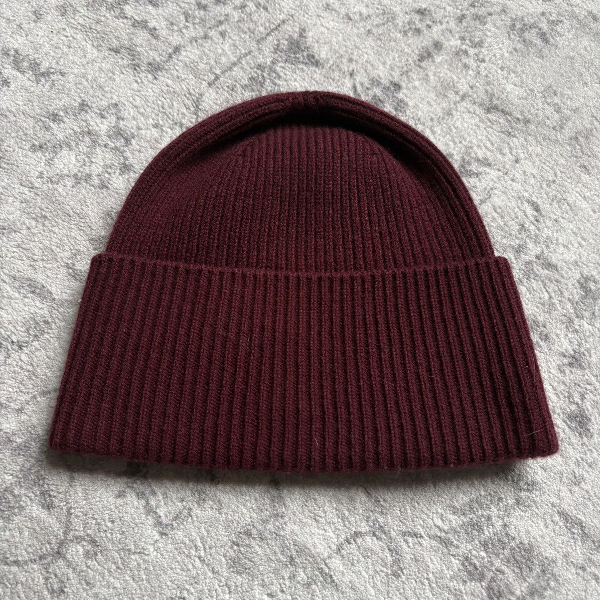 Moncler Moncler Berreto Tricot Double Logo Patch Beanie Burgundy Size ONE SIZE - 3 Thumbnail