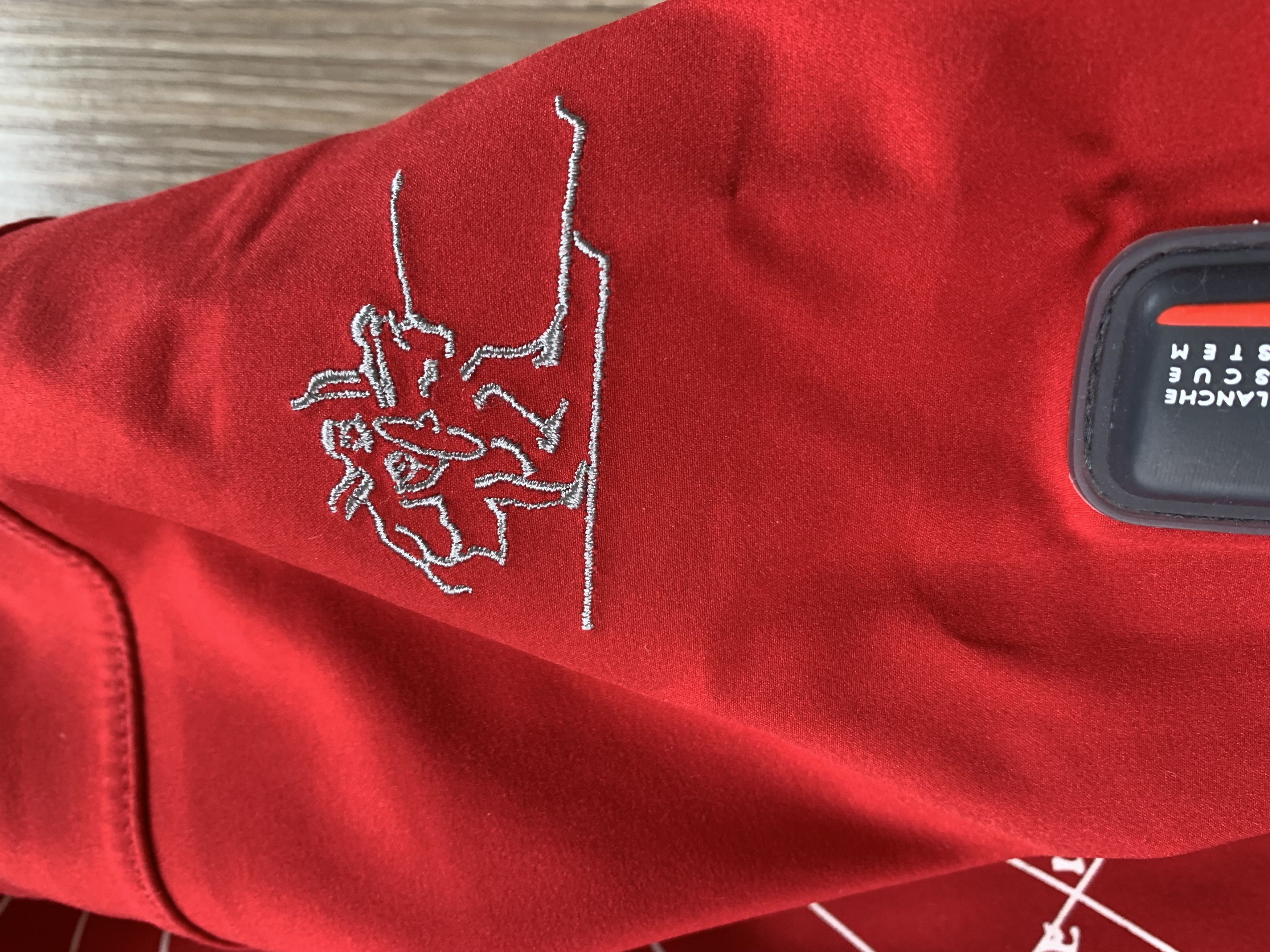 Bergans of Norway Bergans Of Norway Red Women's Waterproof Jacket Size S / US 4 / IT 40 - 13 Thumbnail