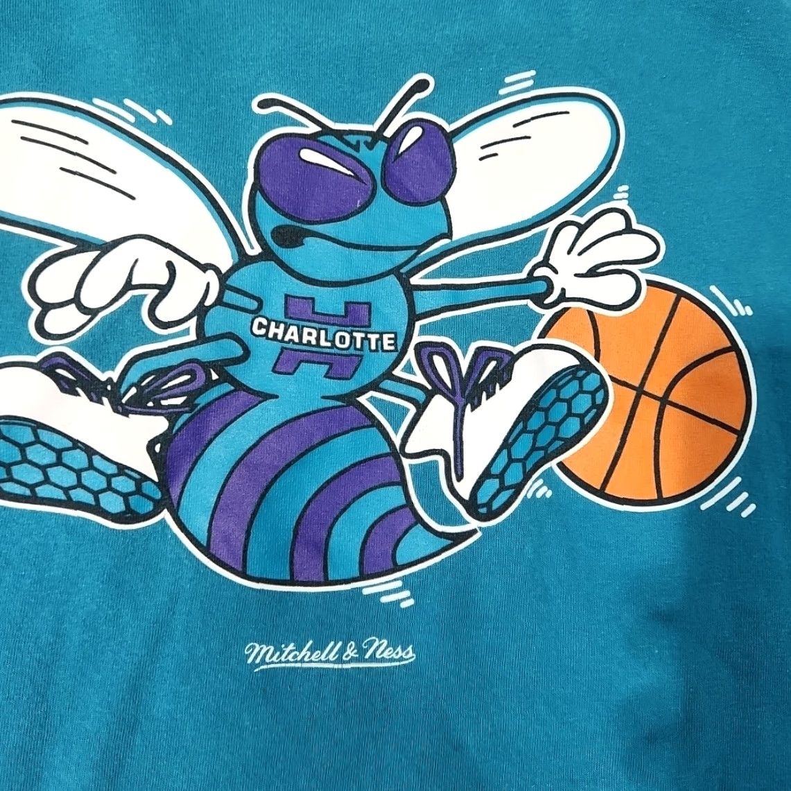 Mitchell & Ness Mitchell & Ness Charlotte Hornets T-Shirt Men Large Teal Retro Logo Graphic Print Short Sleeve Crew Neck Cotton Shirt Nike Size US L / EU 52-54 / 3 - 2 Thumbnail