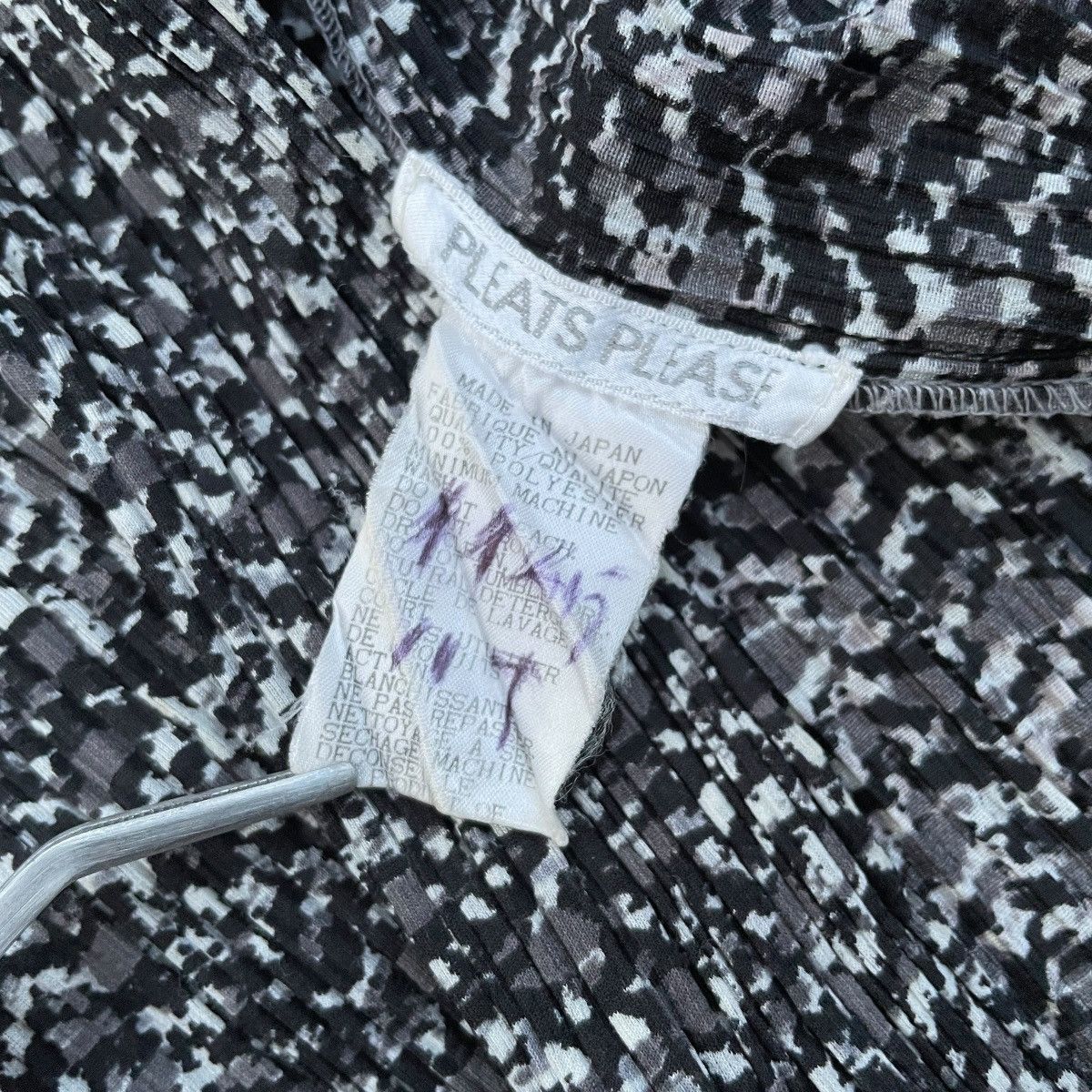 Pleats Please Issey Miyake RARE Pleats Pleats Vintage All-over Pattern Dress Shirt Size L / US 10 / IT 46 - 5 Thumbnail