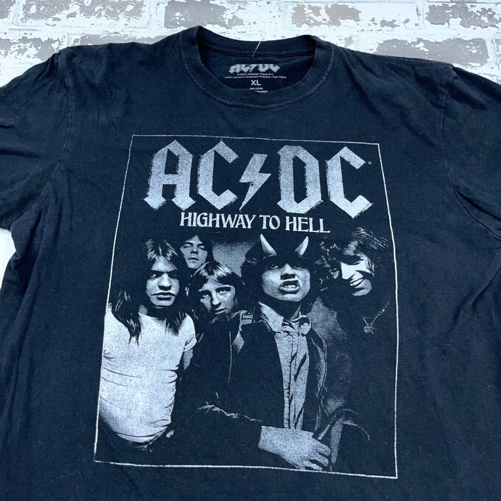 Etro AC/DC Shirt Men XL Black White Tee Highway To Hell Tour Concert Retro Rock Band Shirt XS? Size US XL / EU 56 / 4 - 3 Thumbnail