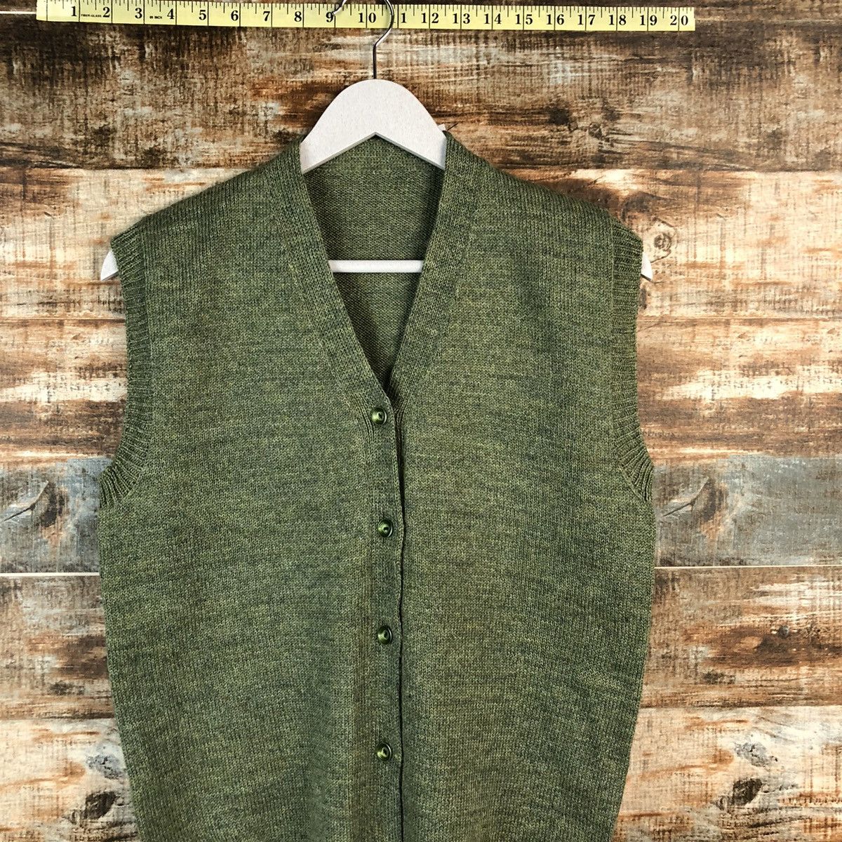 Japanese Brand Japanese Brand vintage Green Vest Knitwear #A2490 Size US S / EU 44-46 / 1 - 2 Thumbnail