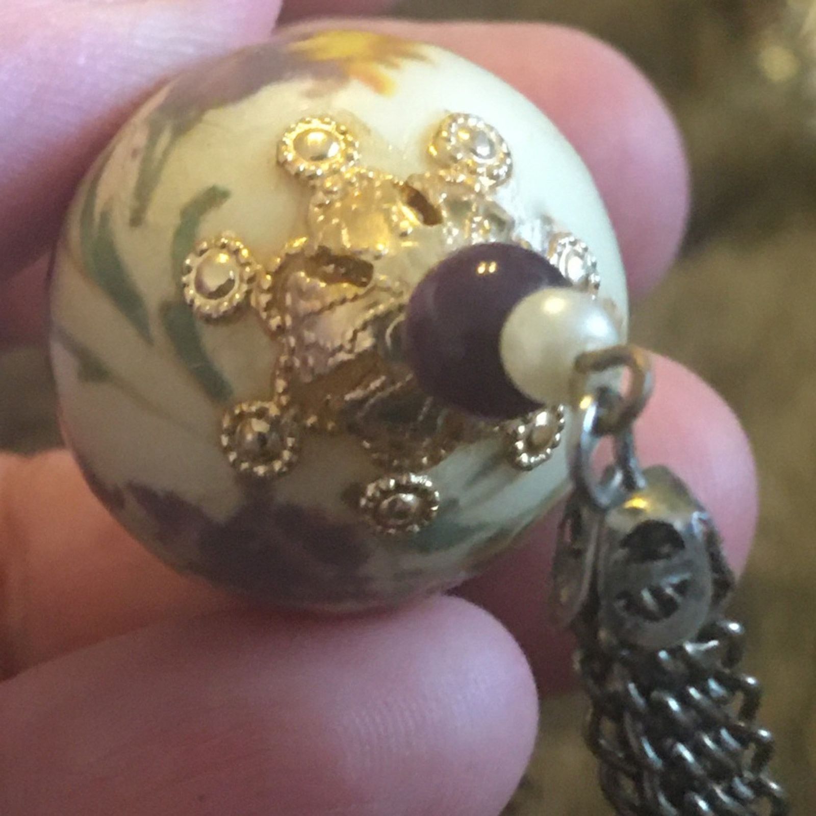 Vintage Vintage bead capped egg pendant on chain necklace Size ONE SIZE - 7 Thumbnail
