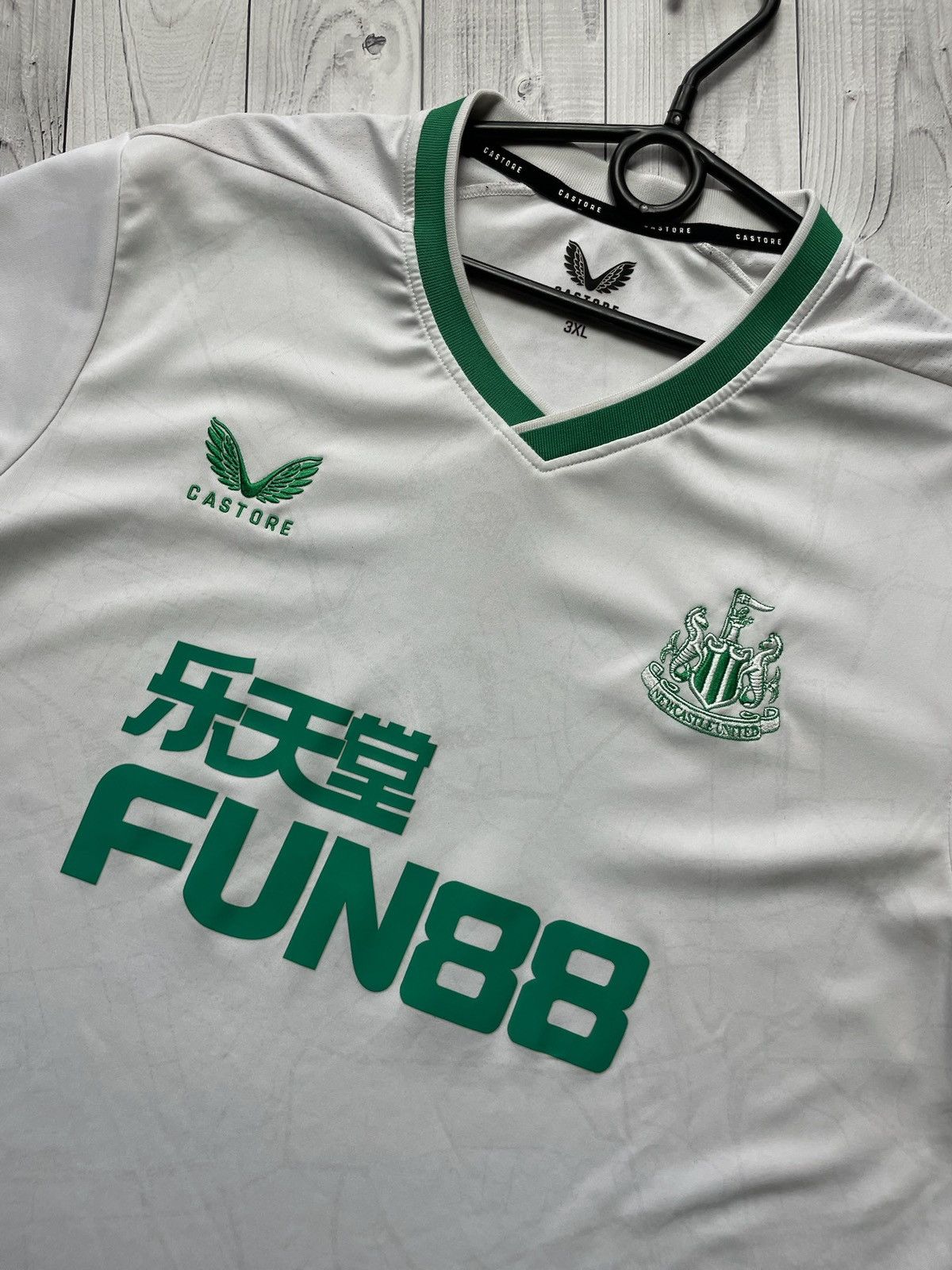 Vintage Vintage New Castle United soccer jersey size XXXL Size US XXL / EU 58 / 5 - 2 Thumbnail