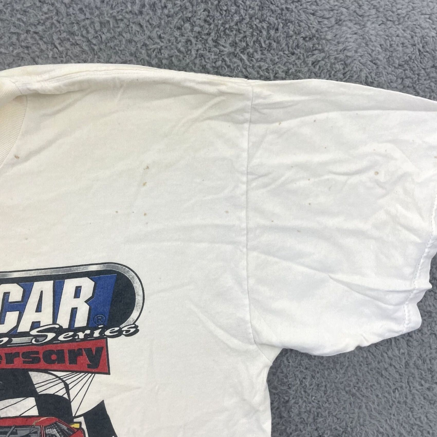 Gildan VINTAGE Darlington Raceway TShirt Adult XL Nascar 90s Dale Earnhardt Racing Cars Shirt Mens White Gildan Heavy Cotton 90s Cars USA Graphic Print Size US XL / EU 56 / 4 - 5 Thumbnail