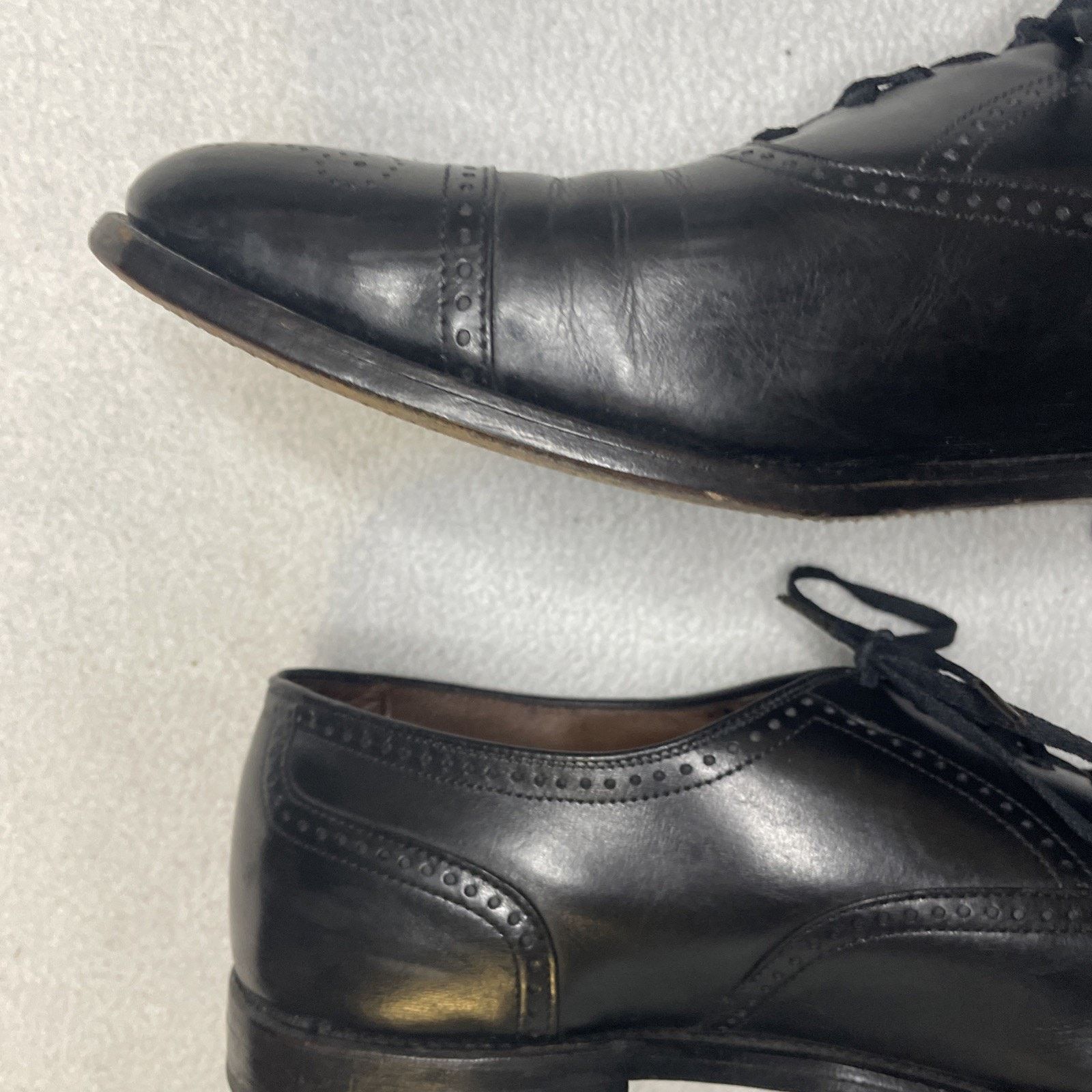 Allen Edmonds Allen Edmonds Yorktown Black Leather Cap Toe Dress 11.5 D Size US 11.5 / EU 44-45 - 7 Thumbnail