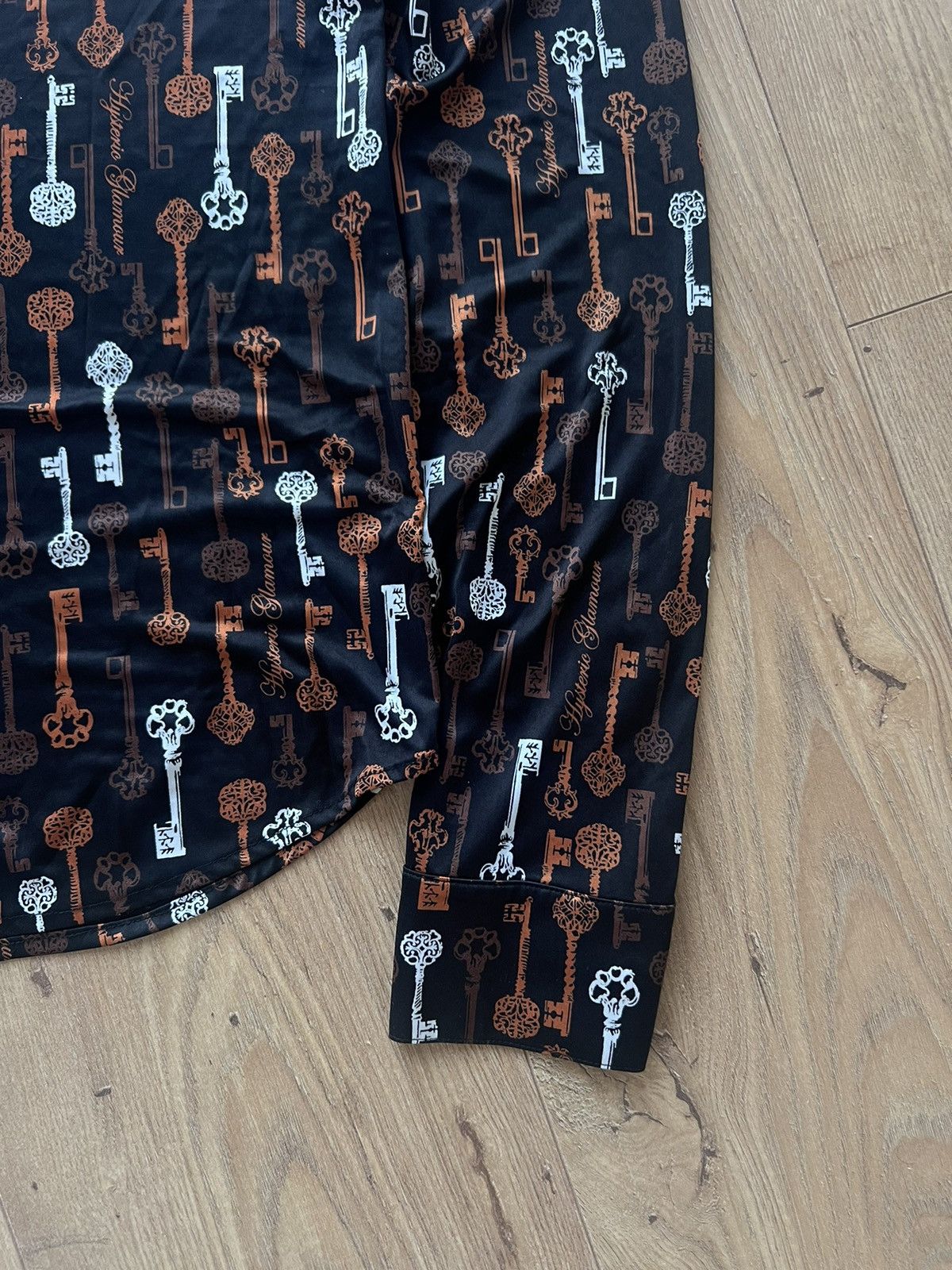 Hysteric Glamour HYSTERIC GLAMOUR JEYS LLAVES VINTAGE OLD MONEY SILK SHIRT Size US M / EU 48-50 / 2 - 4 Thumbnail