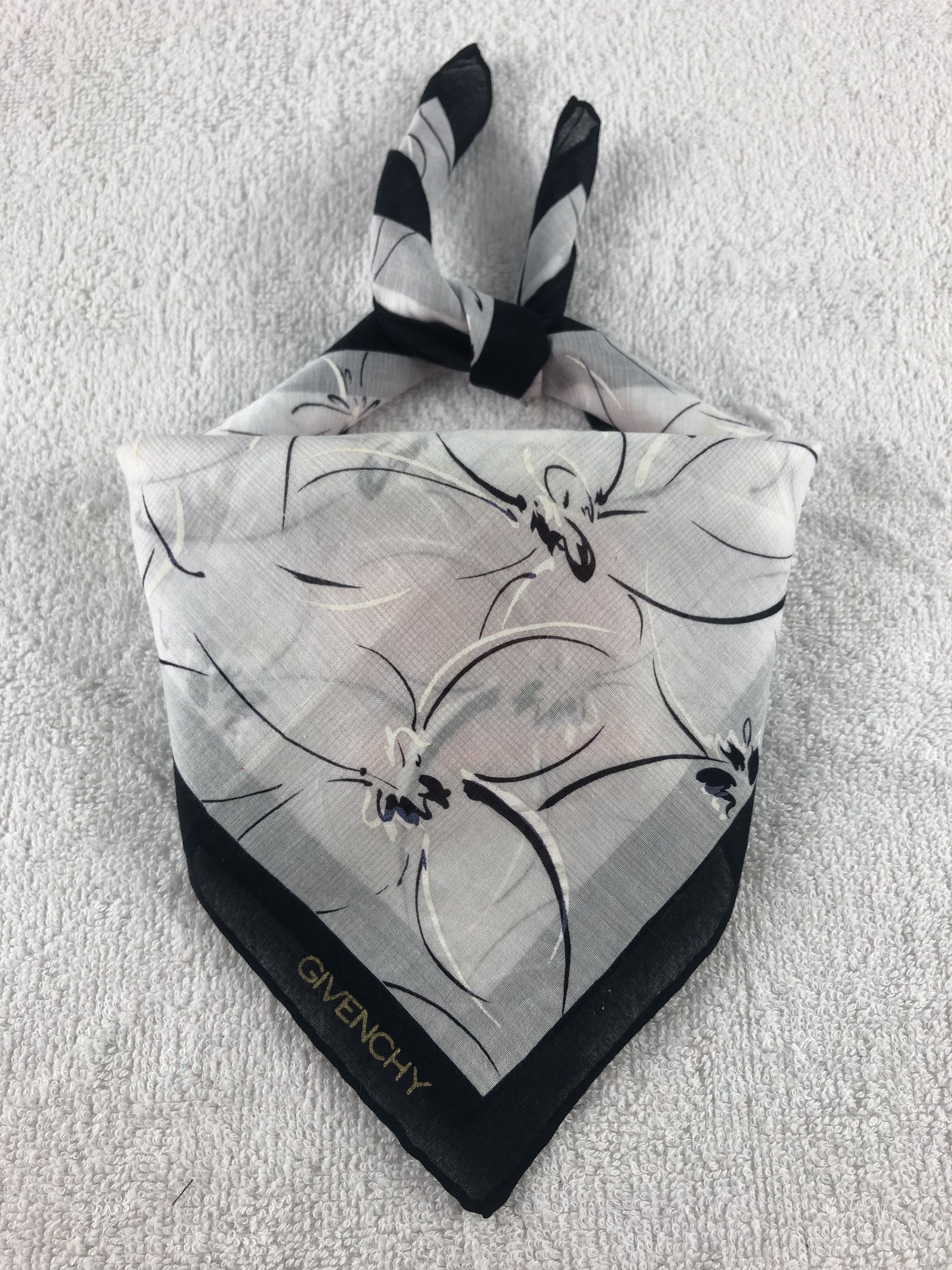 Vintage Givenchy Handkerchief / Bandana / Neckerchief Size ONE SIZE - 2 Thumbnail