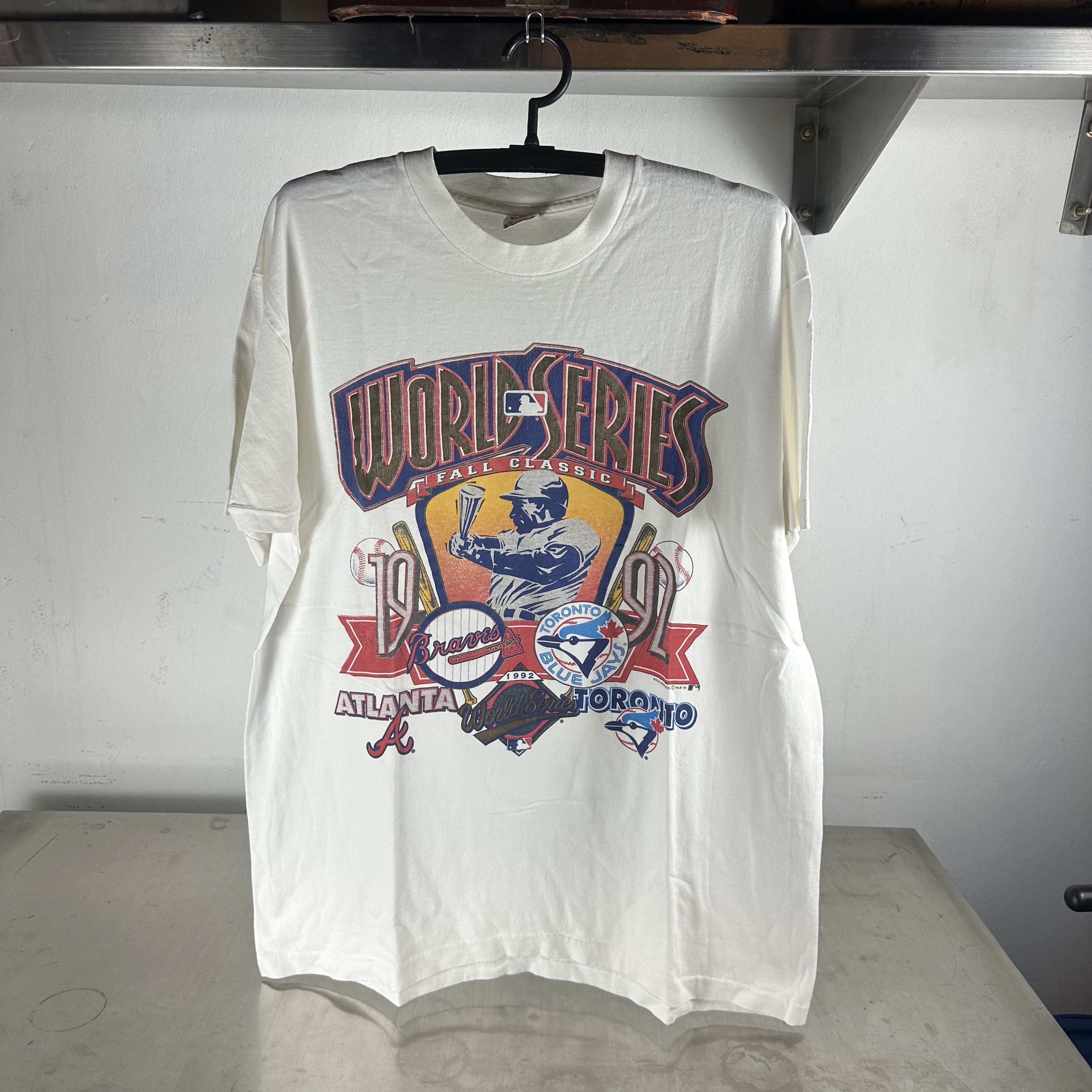 Vintage 1992 MLB World Series Braves VS Blue Jays Graphic T-shirt Size US XL / EU 56 / 4 - 1 Thumbnail
