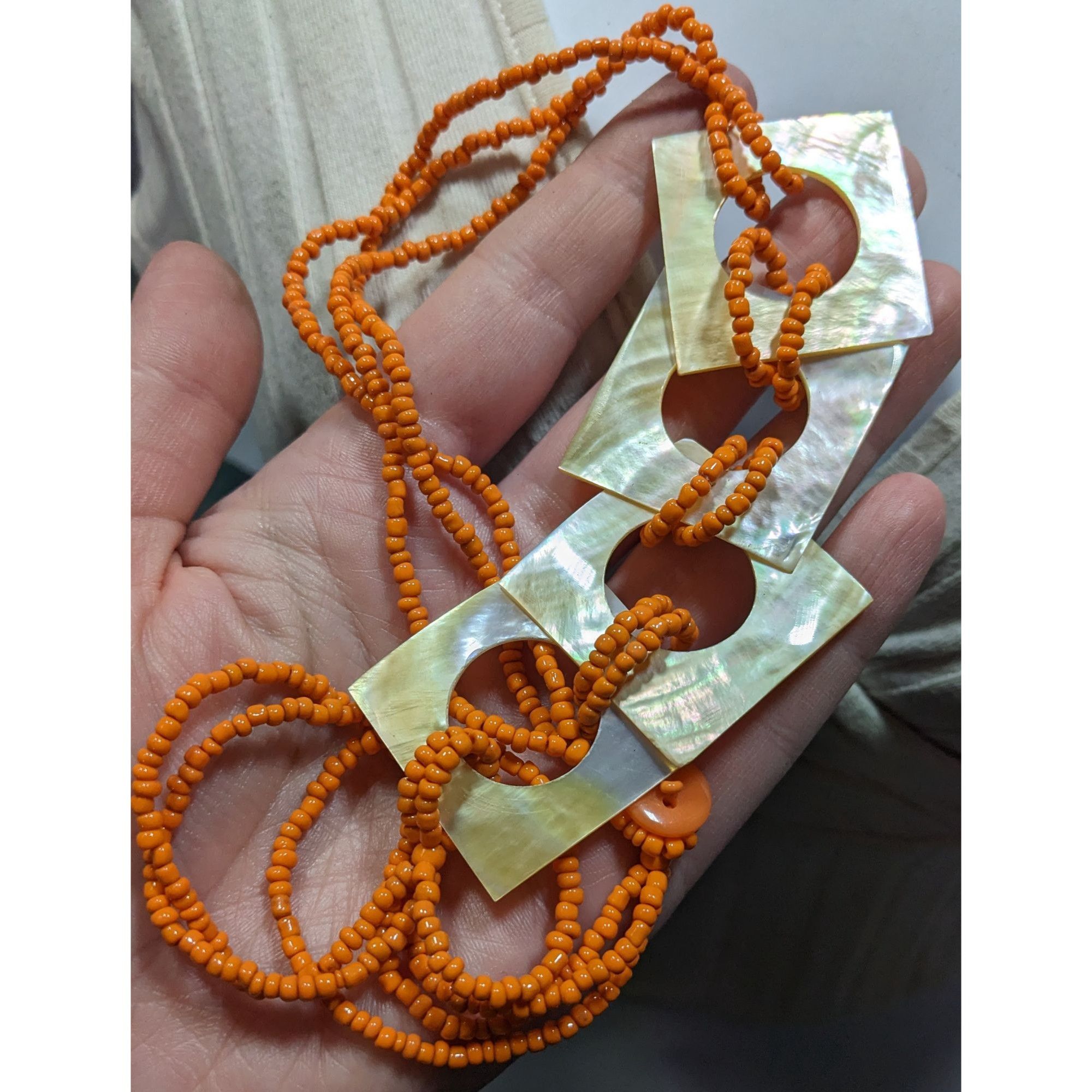 Other Vintage Bohemian Orange Beaded Necklace With Mother Of Pearl Size ONE SIZE - 6 Thumbnail