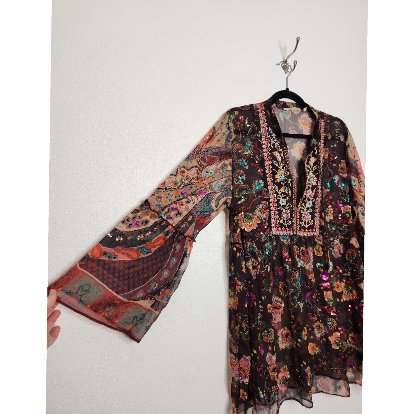 Soft Surroundings Soft Surroundings Shirt Women L Multicolor Boho Beaded Sequence Embroidered Sheer Oversized Flowy Blouse Size L / US 10 / IT 46 - 2 Thumbnail