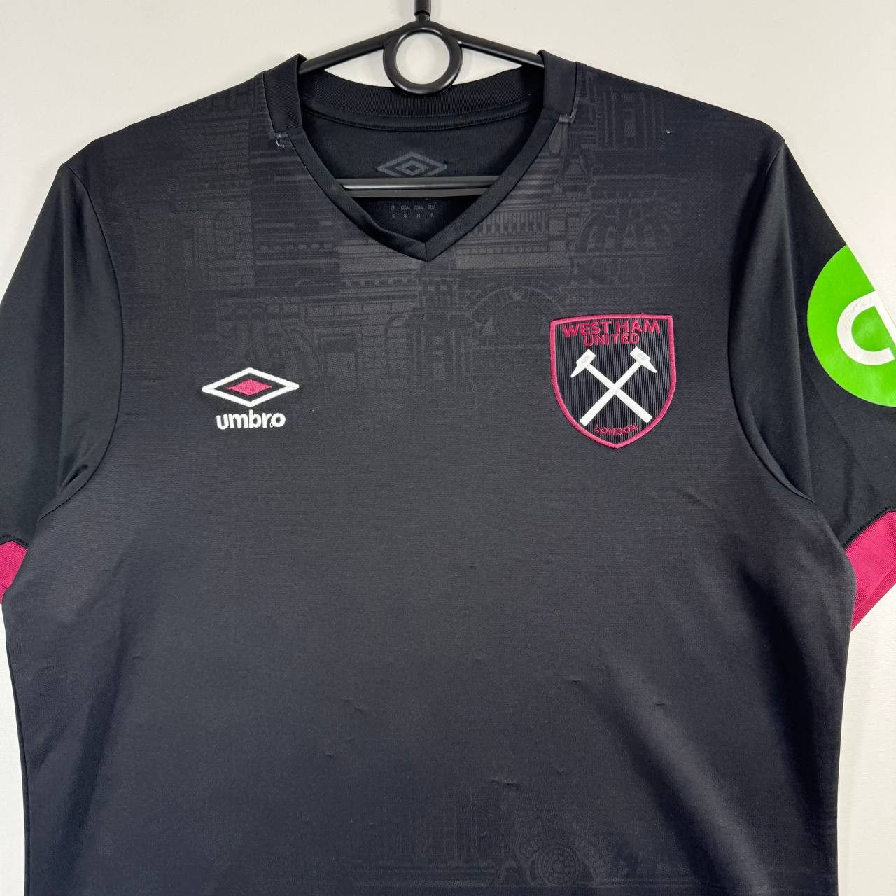 Umbro West Ham United Umbro Black Pink Football Shirt Size S Size US S / EU 44-46 / 1 - 2 Thumbnail