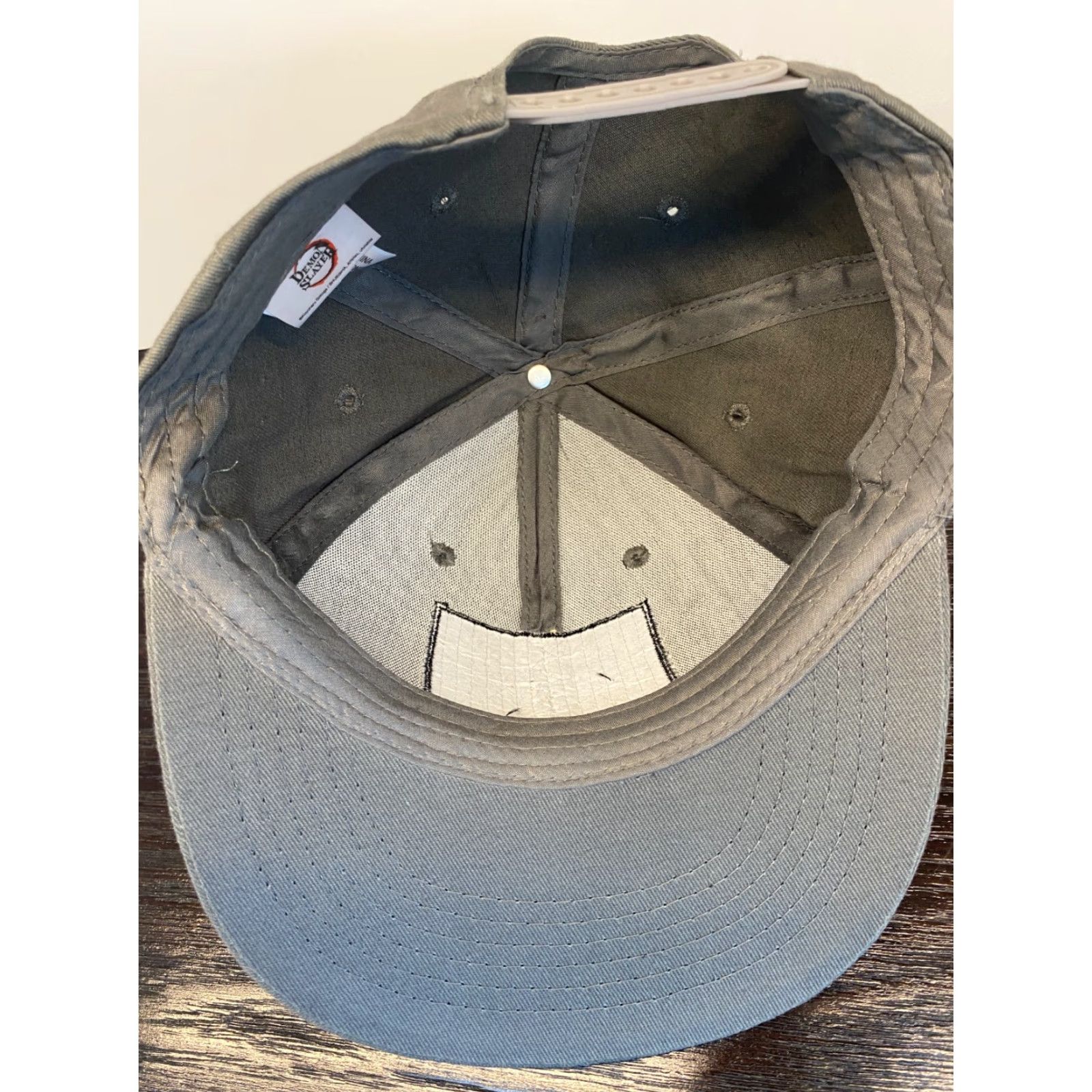 Vintage VINTAGE Demon Slayer Culture Fly Adult Snapback Hat Gray Anime Cartoon Cosplay Adjustable Mens Size ONE SIZE - 7 Thumbnail