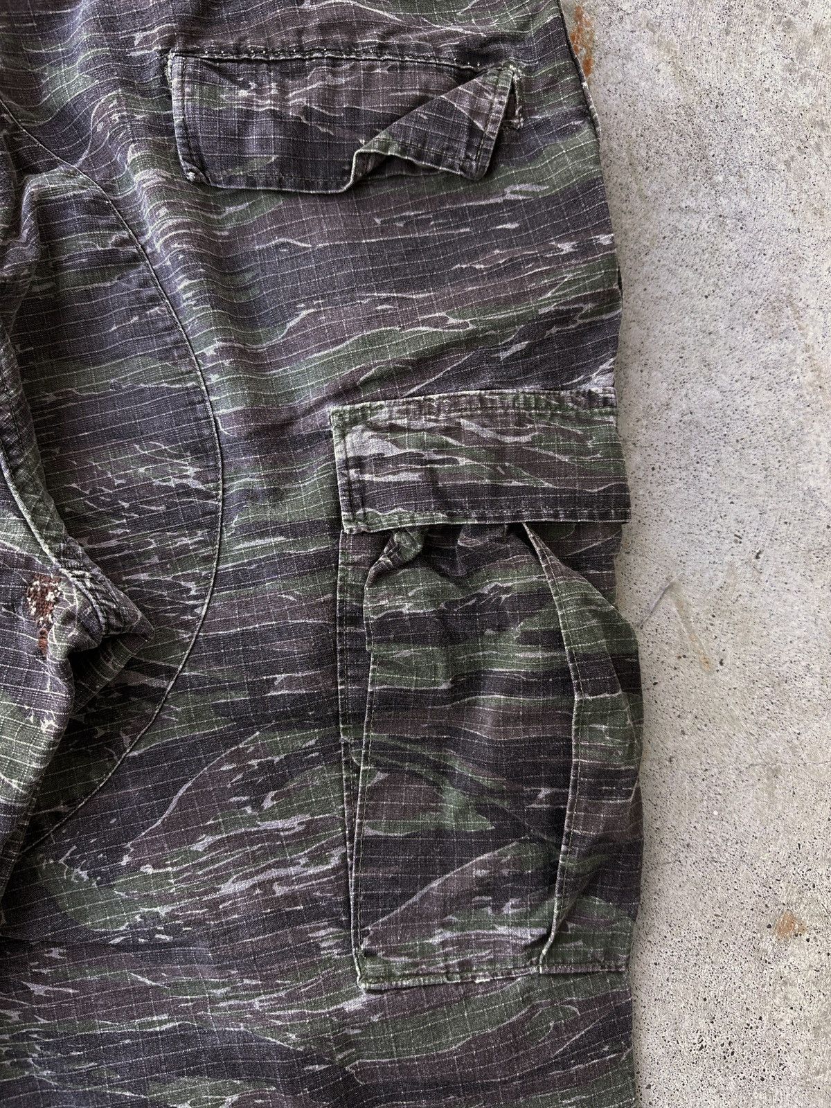 Vintage Tiger camo military y2k ripstop cargo combat capris jort Size US 38 / EU 54 - 6 Thumbnail