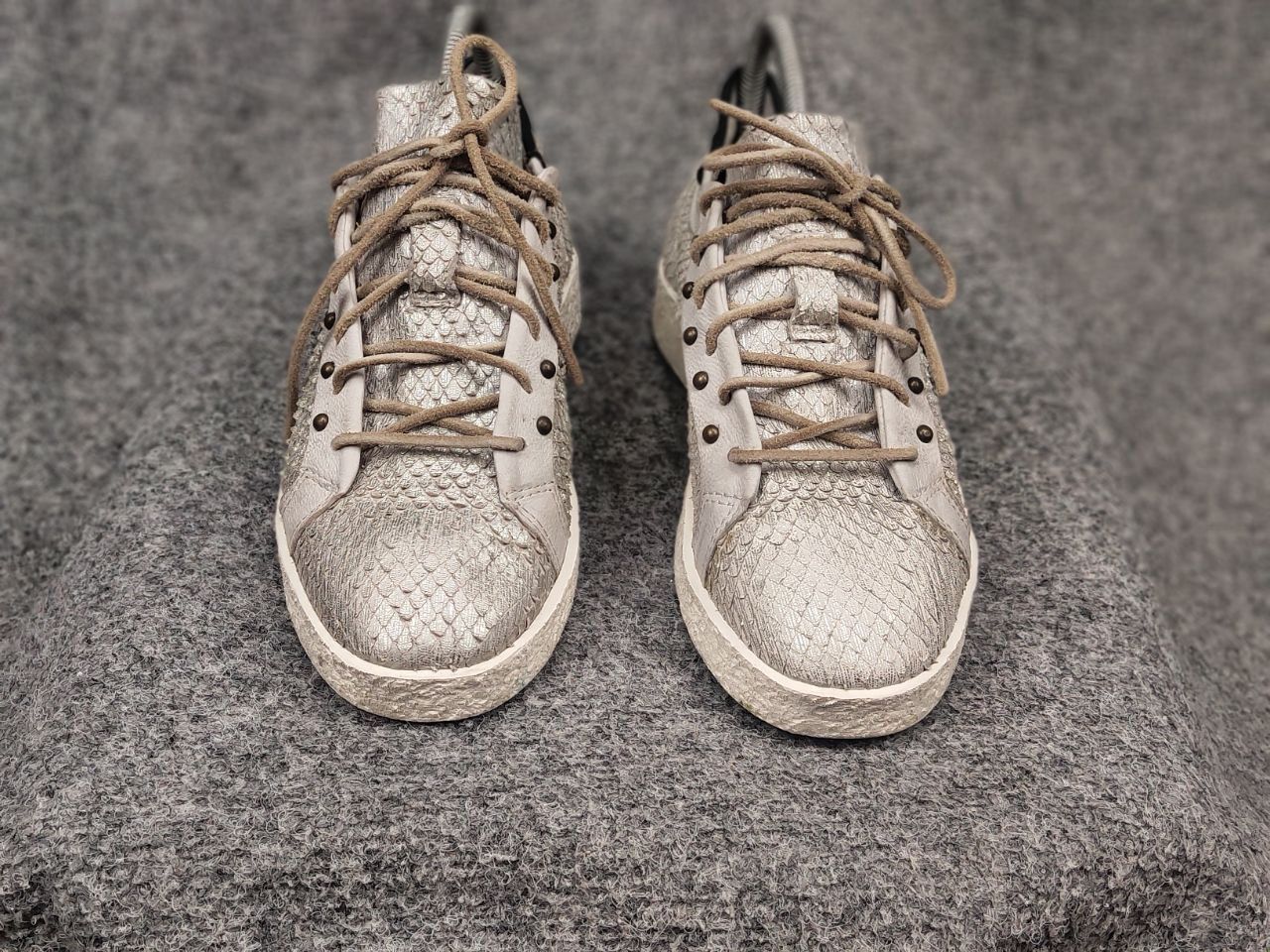A.S.98 A.S.98 Airstep Design Silver Leather Low Top Lace Sneakers Size US 9 / IT 39 - 8 Thumbnail