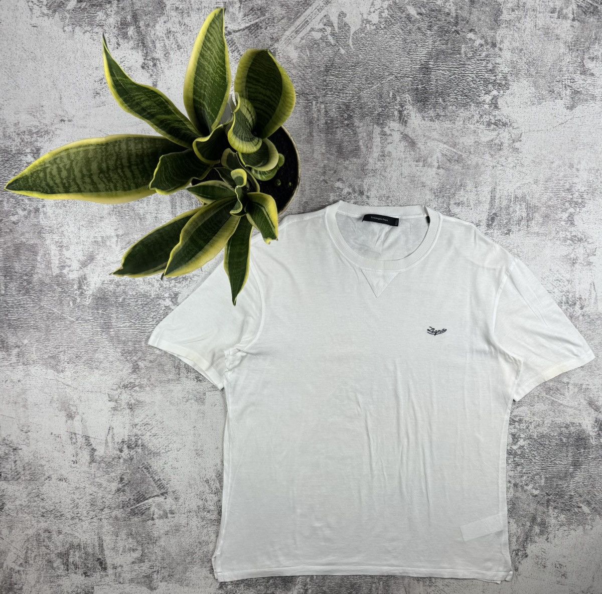 Ermenegildo Zegna Ermenegildo Zegna Size 52 Large Luxury White Mini Logo Men’s T Shirt Tee Jersey Size US L / EU 52-54 / 3 - 1 Thumbnail
