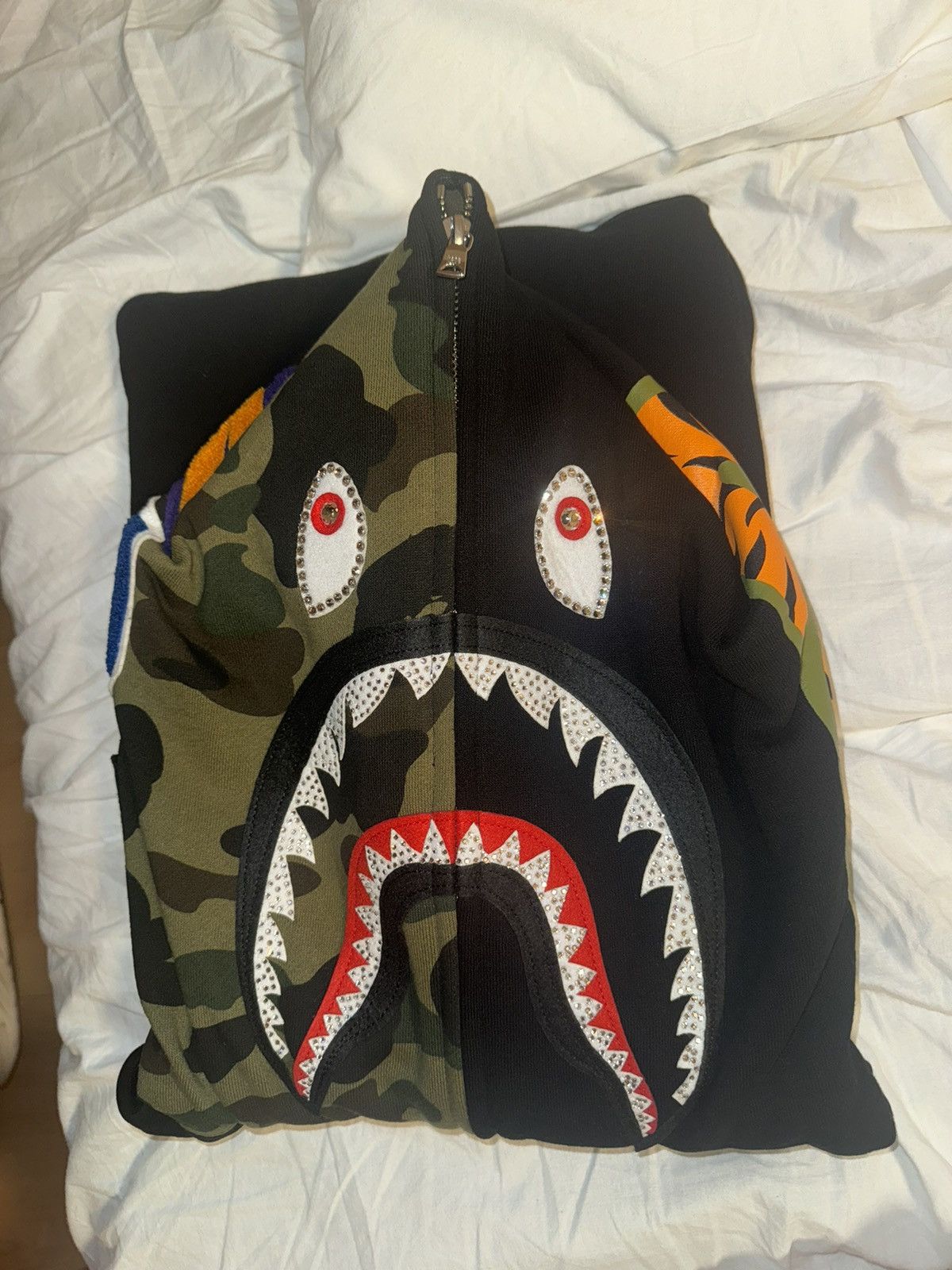 Bape Swarovski Shark Full Zip Hoodie Size US XXL / EU 58 / 5 - 2 Thumbnail