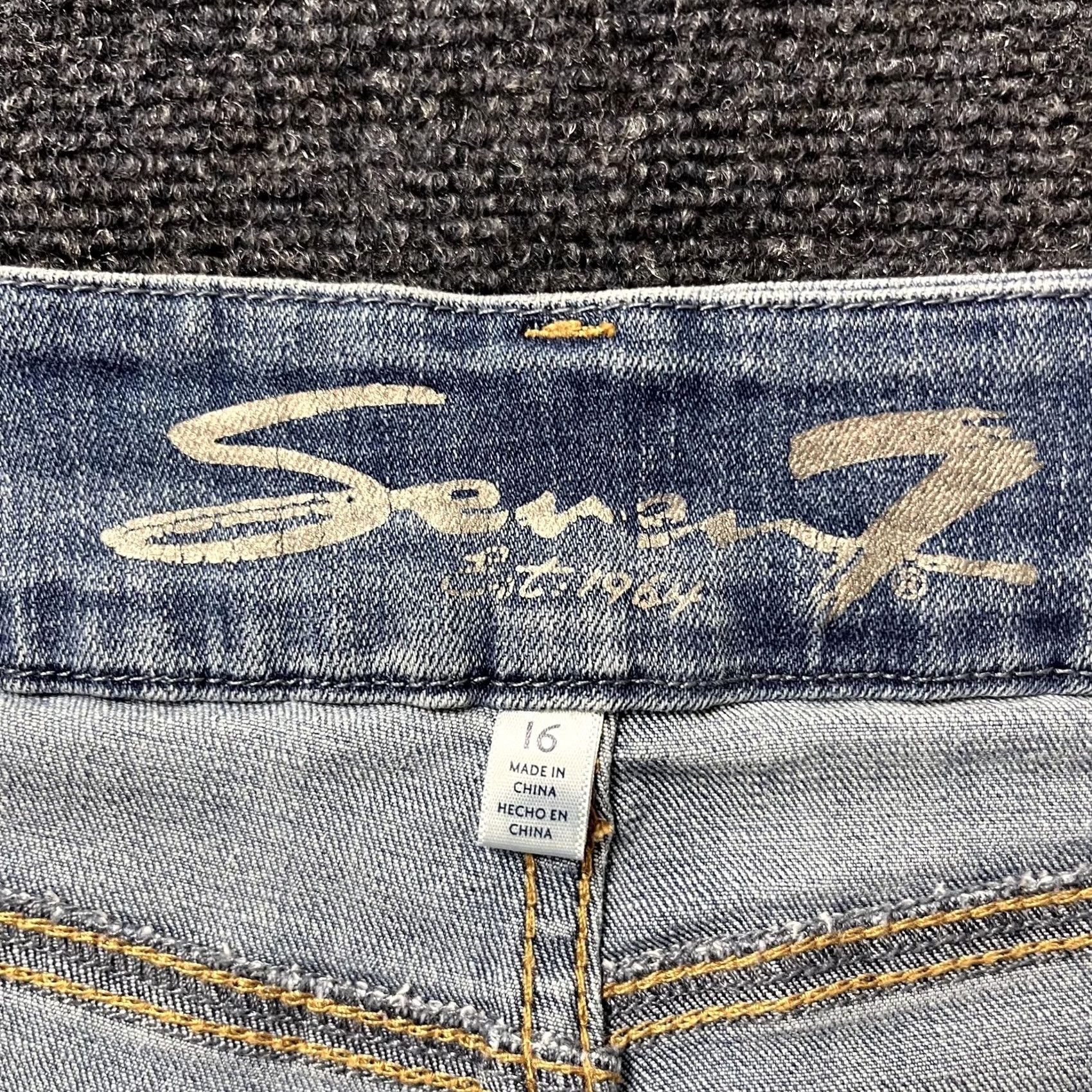 Vintage Seven7 Jeans Womens 16 Light Wash Distressed Skinny Stretch Blue Denim Pants Size 38" / US 16 / IT 52 - 4 Thumbnail