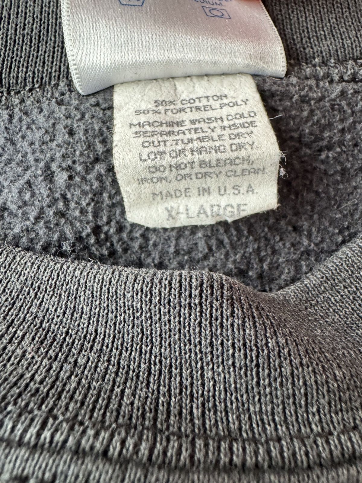 Hard Rock Cafe Hard Rock Cafe Orlando Crewneck Size US XL / EU 56 / 4 - 5 Thumbnail