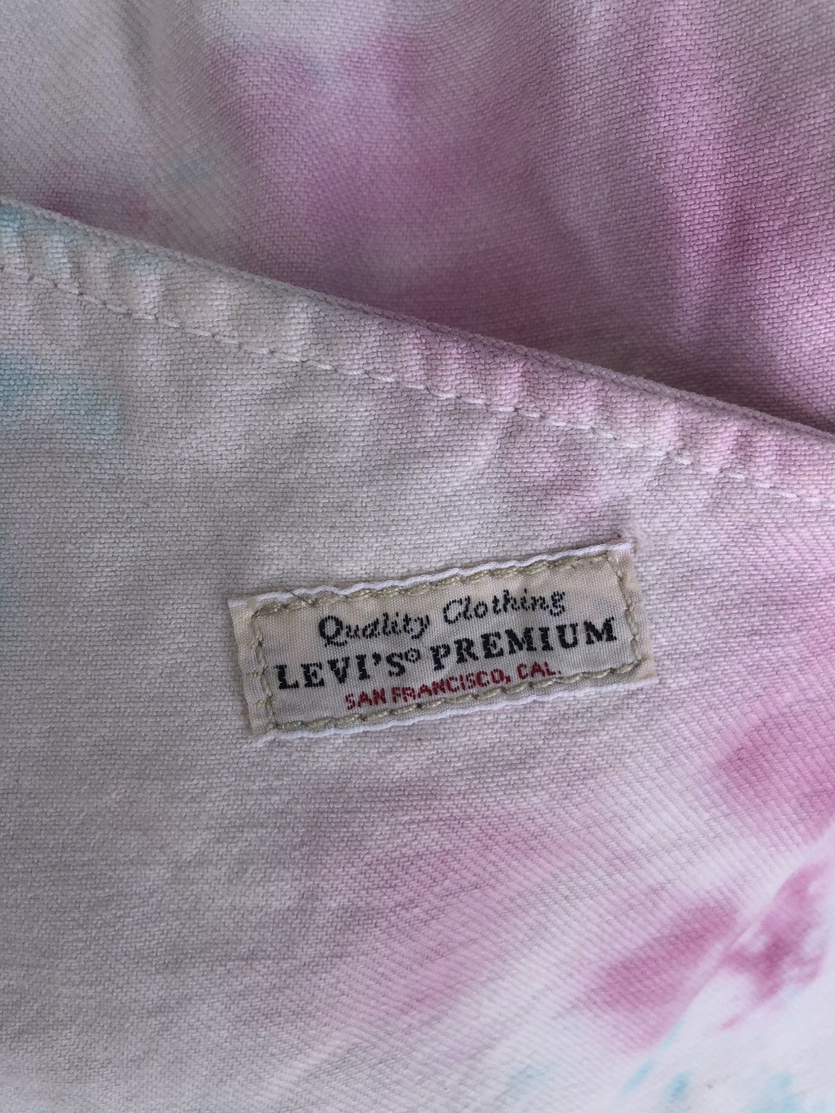 Levi's Levi’s Rainbow Embroidered Denim Jacket Size US M / EU 48-50 / 2 - 18 Thumbnail