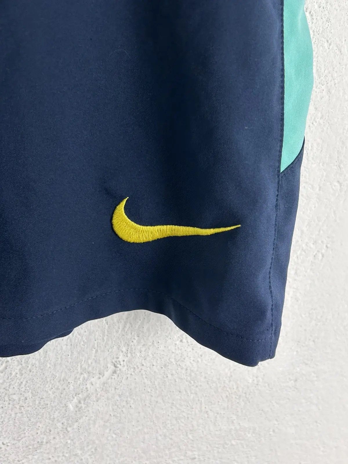 Nike Nike x F.C. Barcelona 2010/11 Sportswear Shorts In Blue Size US 30 / EU 46 - 3 Thumbnail
