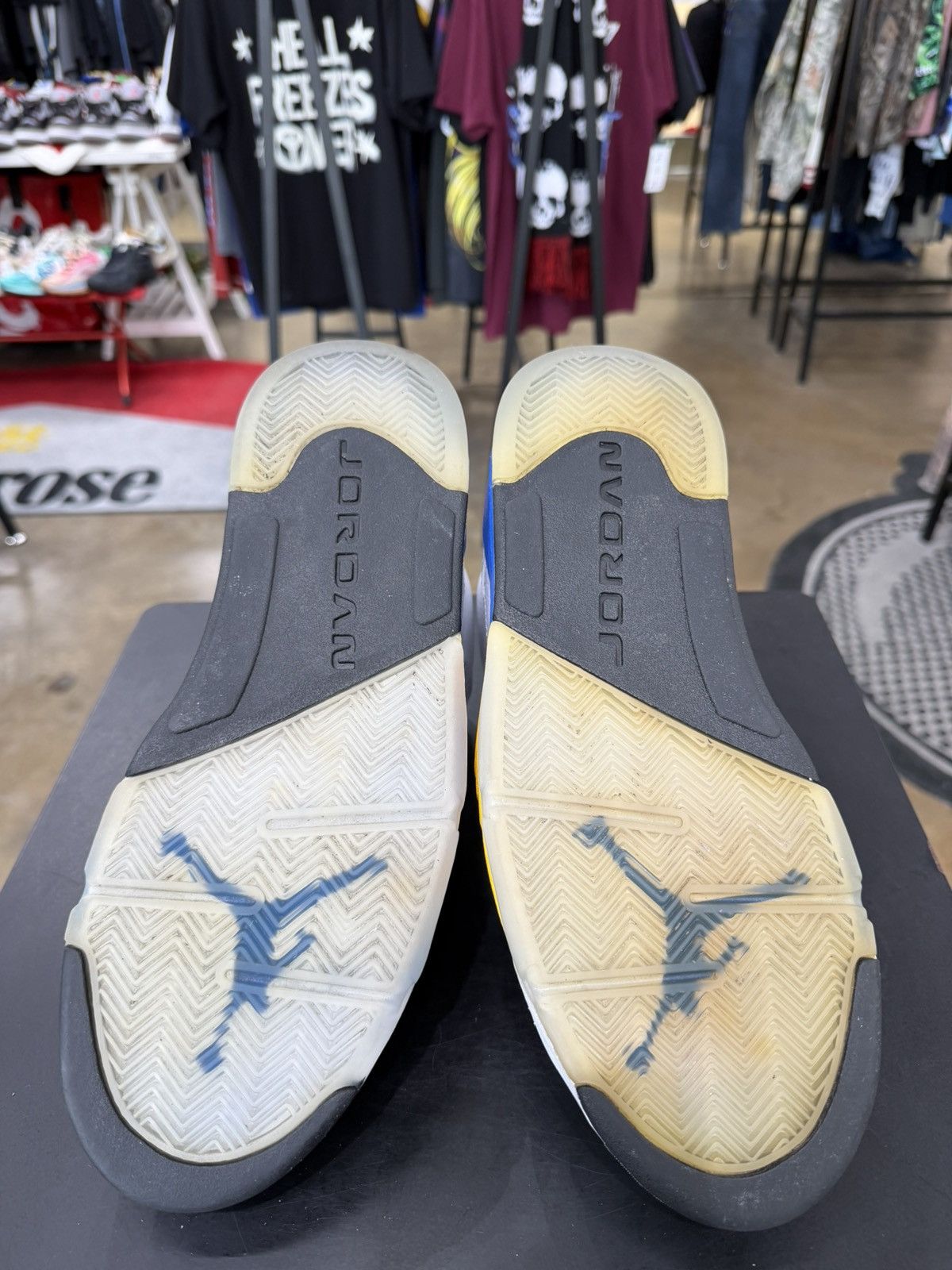 Jordan Brand Air Jordan 5 Laney Size 11 (2013) Size US 11 / EU 44 - 9 Thumbnail