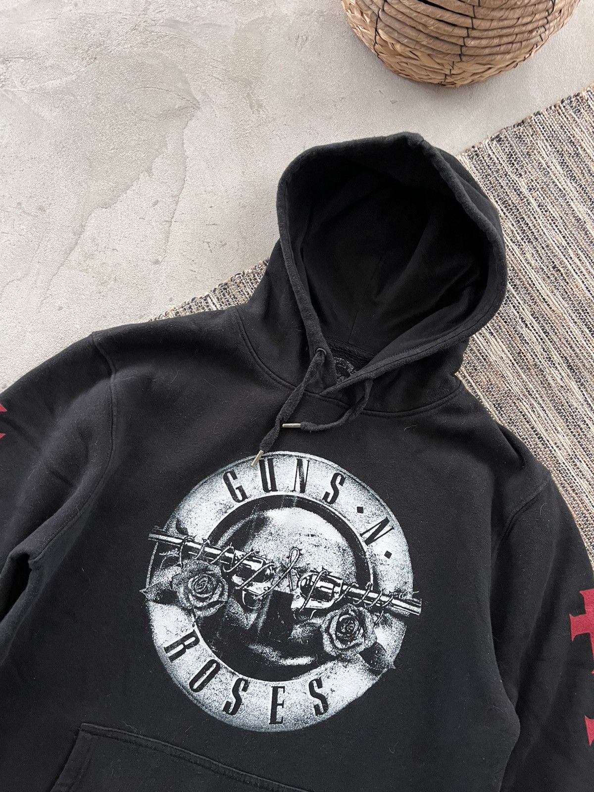 Guns N' Roses Vintage Guns N’Rose Tour Black Multi Logo Y2K Rock Hoodie Size US M / EU 48-50 / 2 - 5 Thumbnail